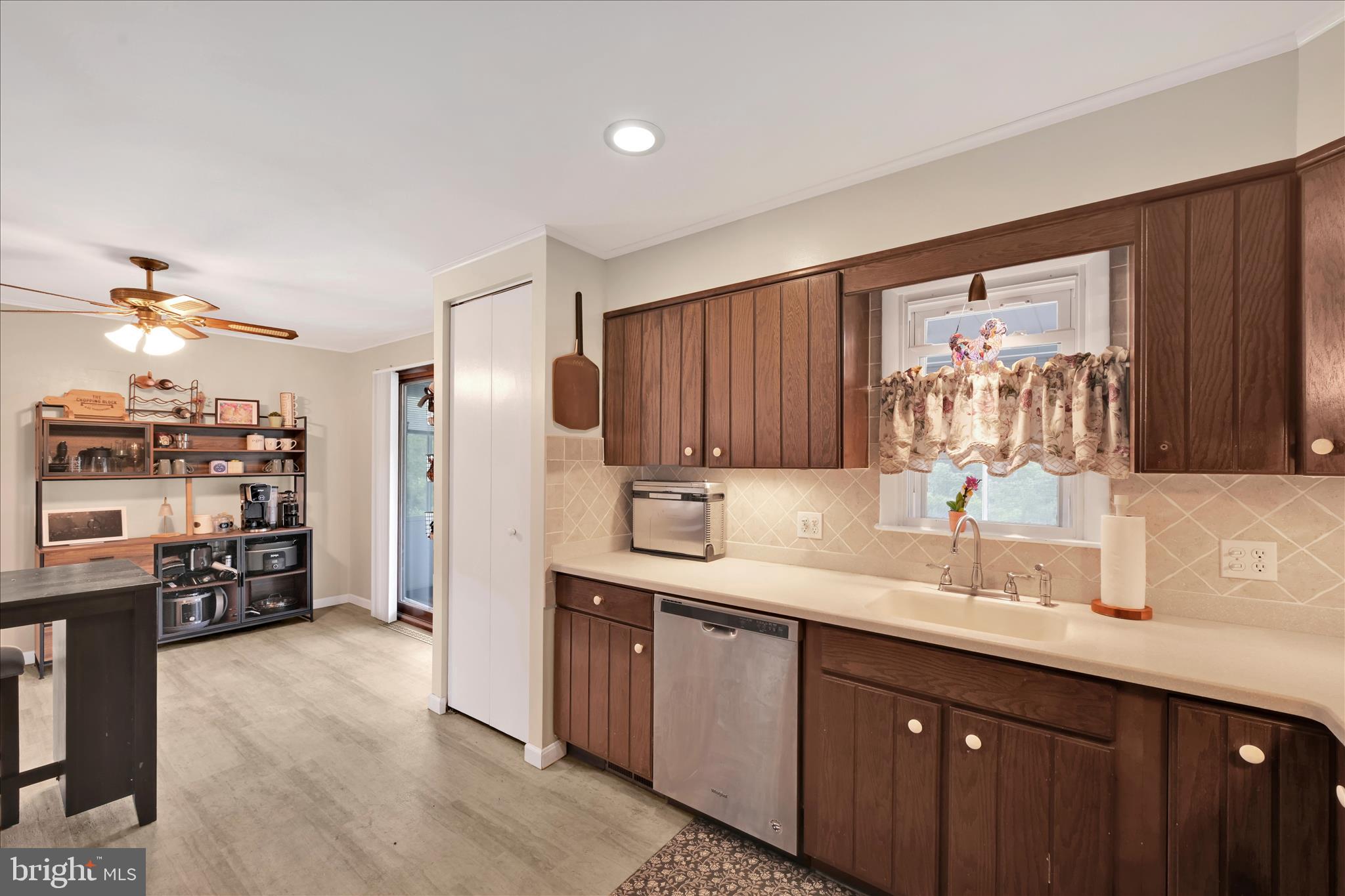 FOREST HILLS - Residential
