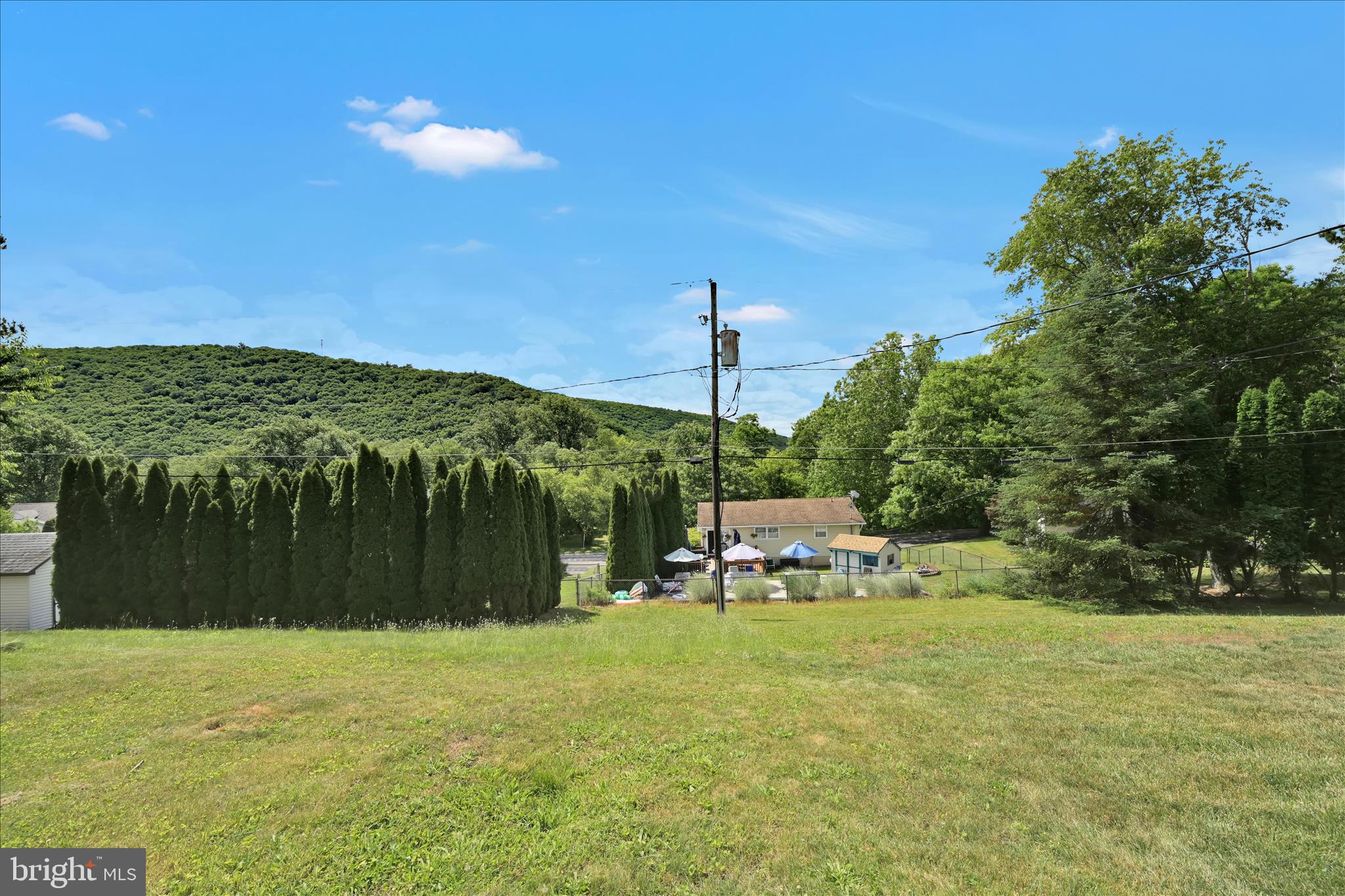 FOREST HILLS - Residential