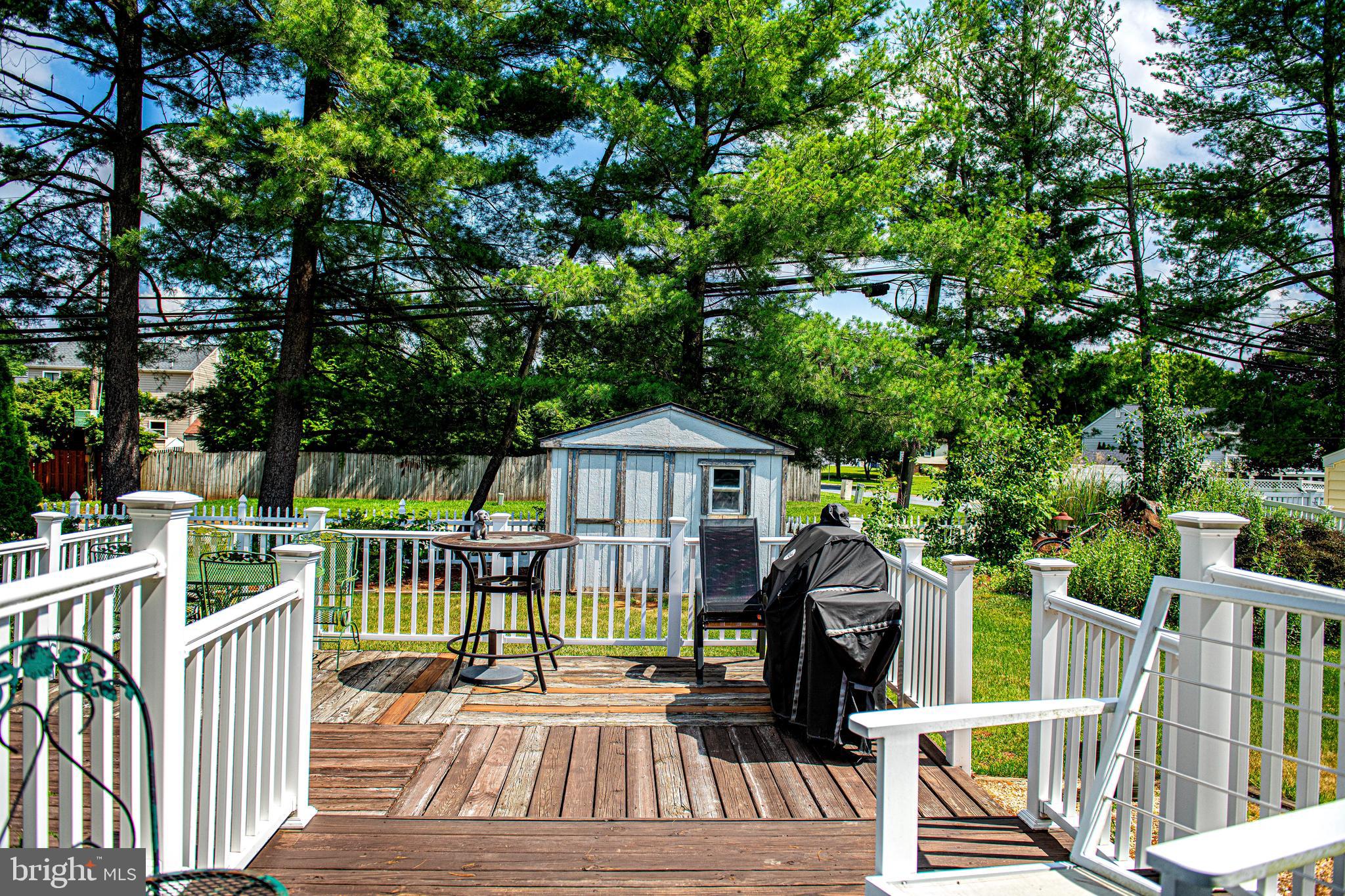 BRENTWOOD PARK - Residential