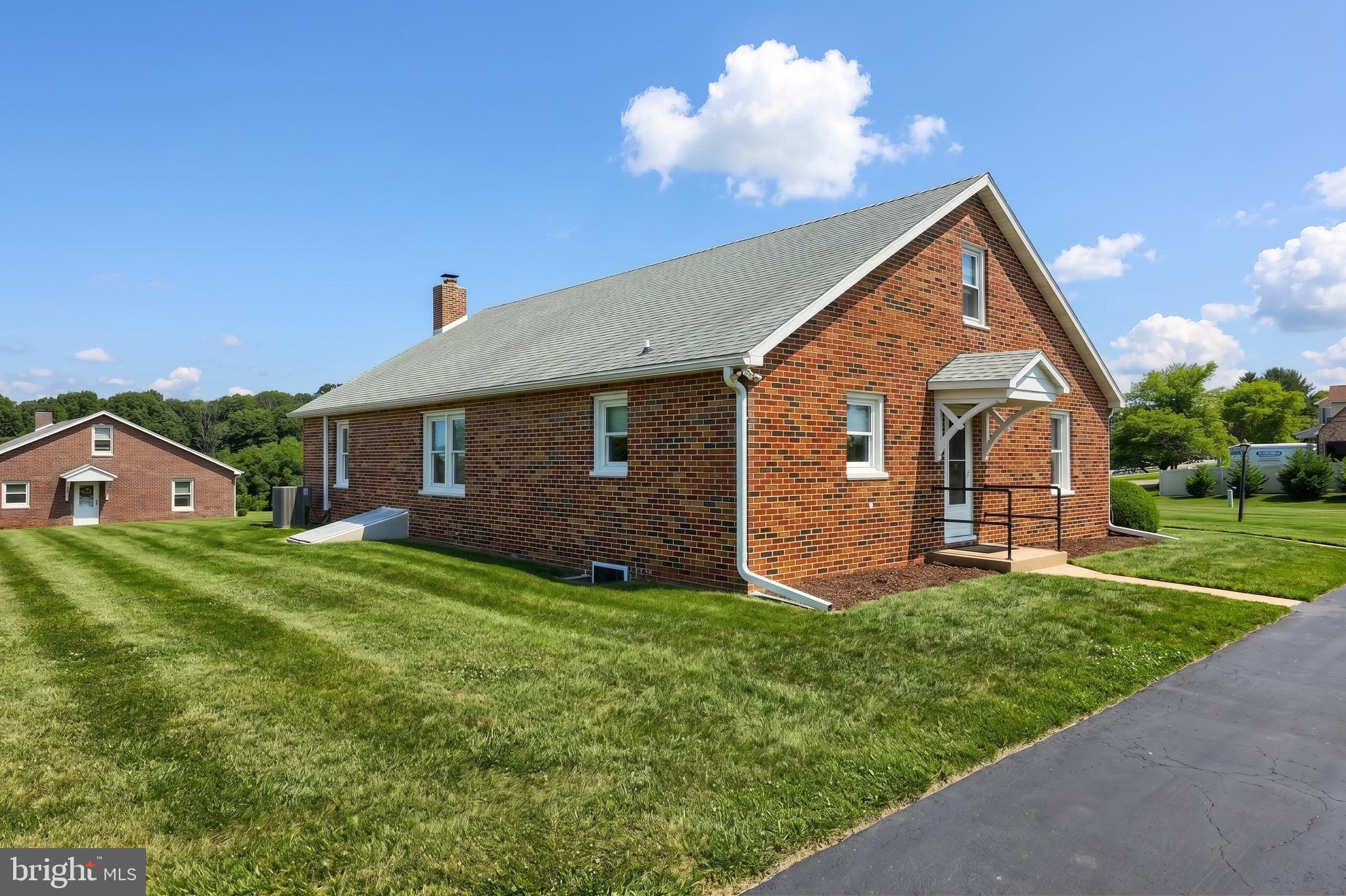 HOPEWELL - Residential