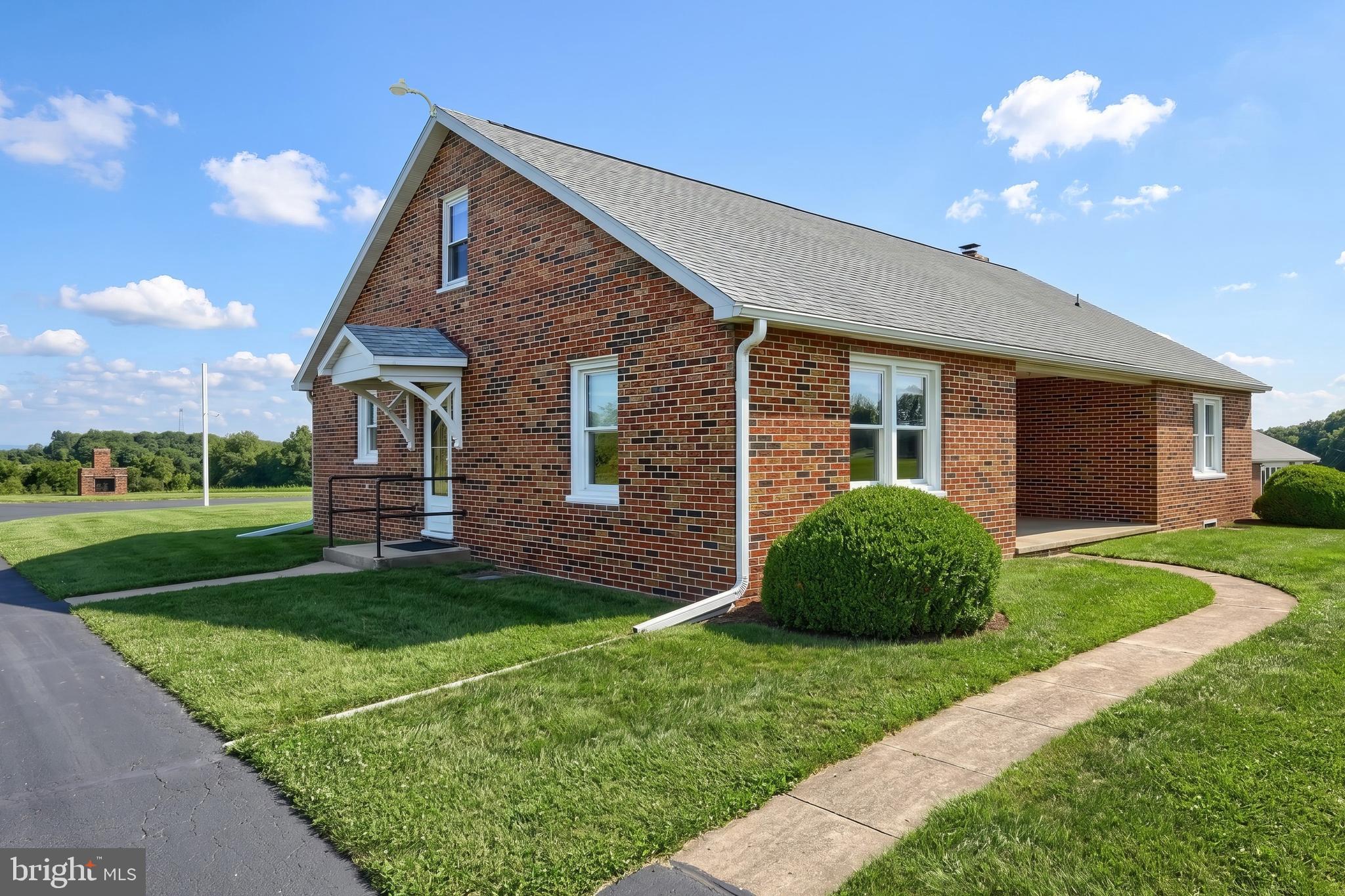 HOPEWELL - Residential