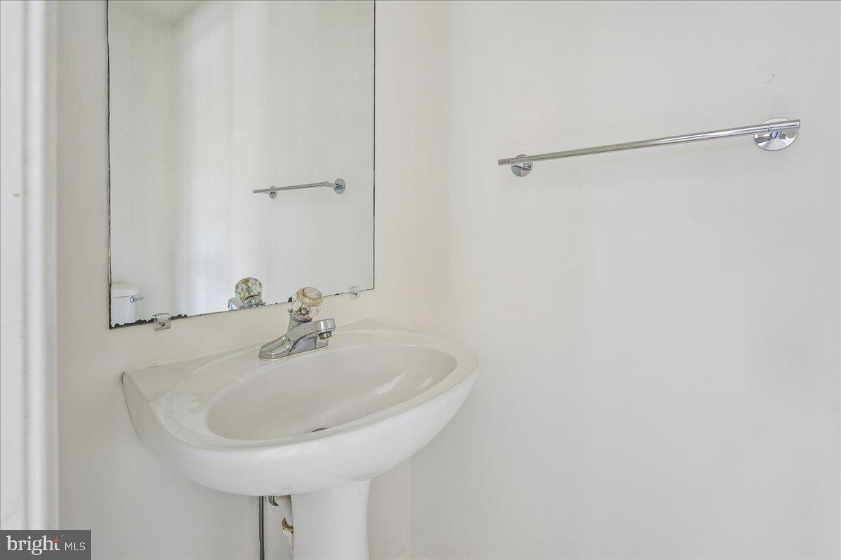 NORTH GATE TOWNE HOMES - Residential