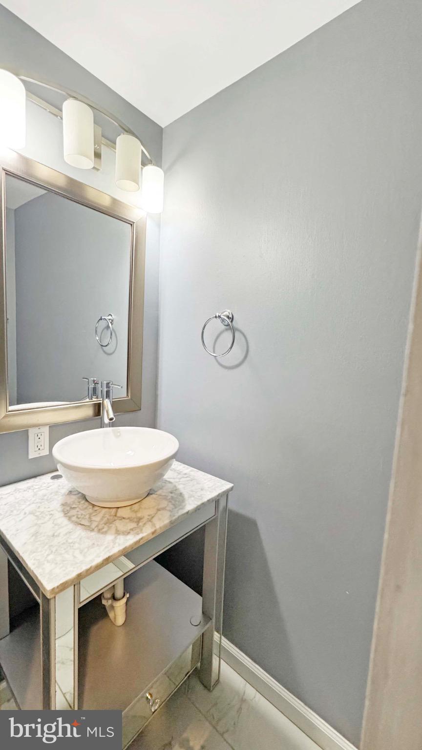 FOREST SPRING CONDO-PHAS - Residential
