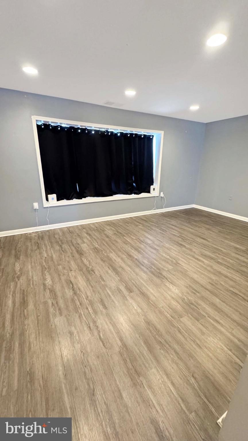 FOREST SPRING CONDO-PHAS - Residential