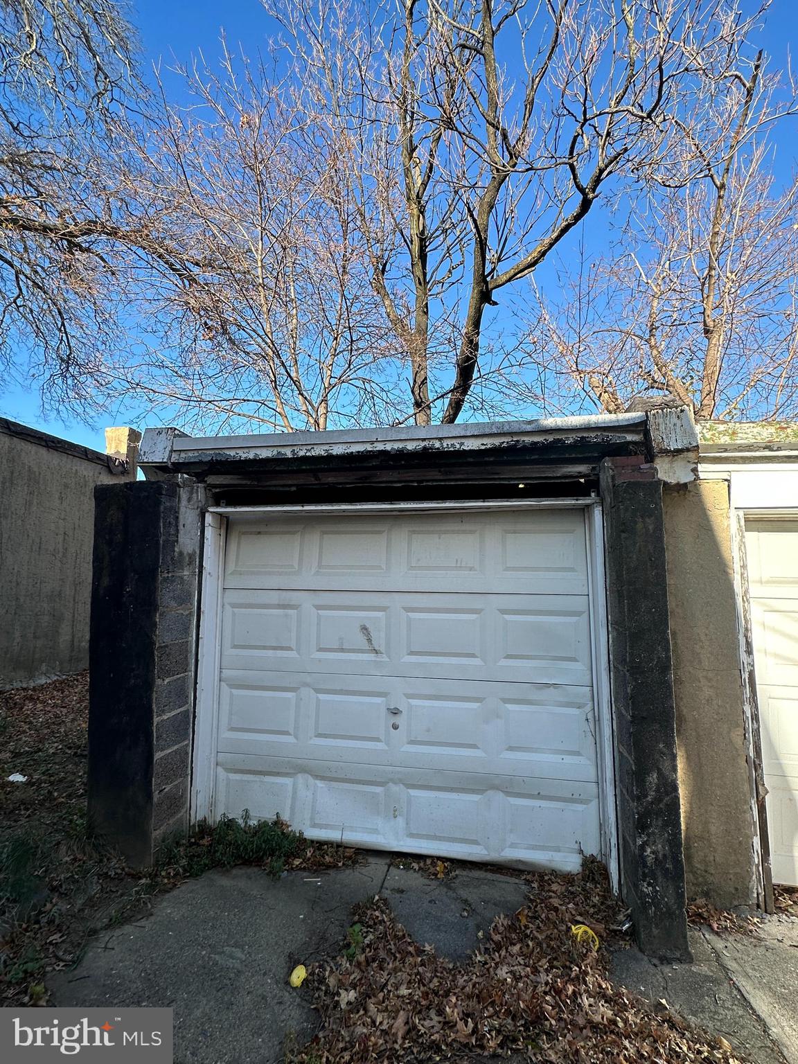 WEST OAK LANE - Residential