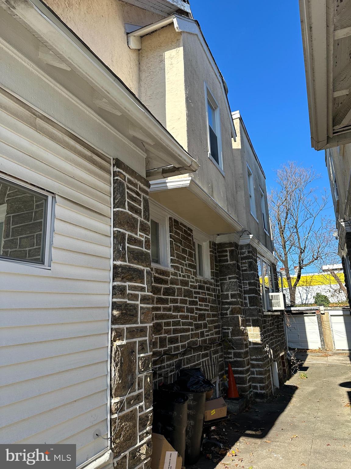 WEST OAK LANE - Residential