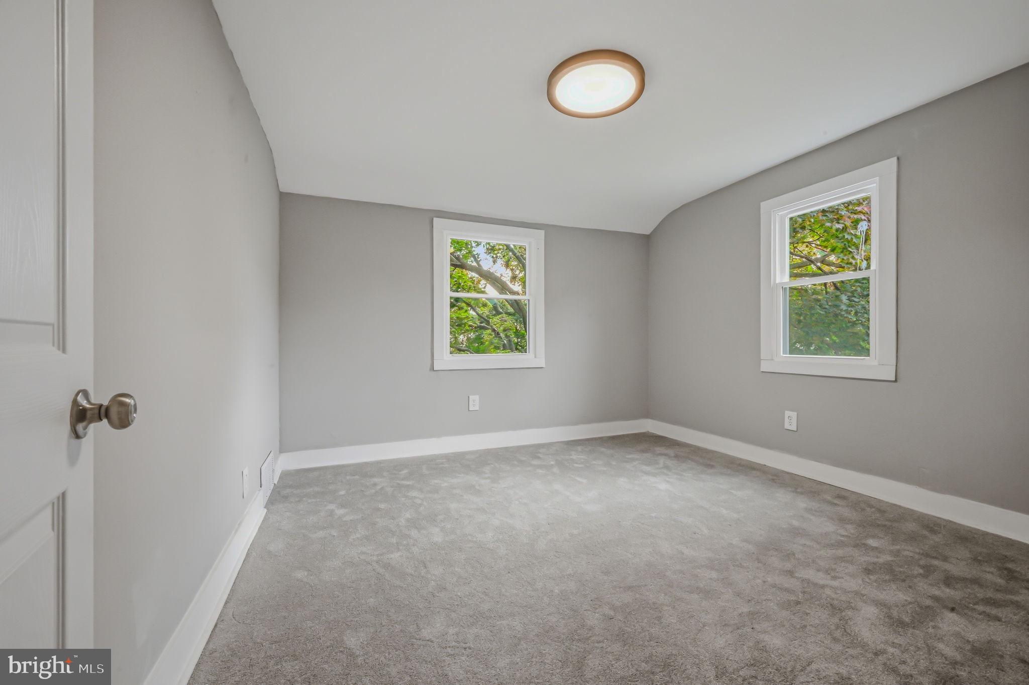 COLLINS PARK - Residential