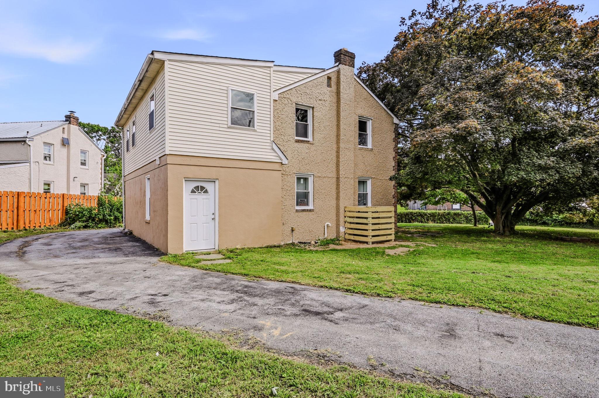COLLINS PARK - Residential
