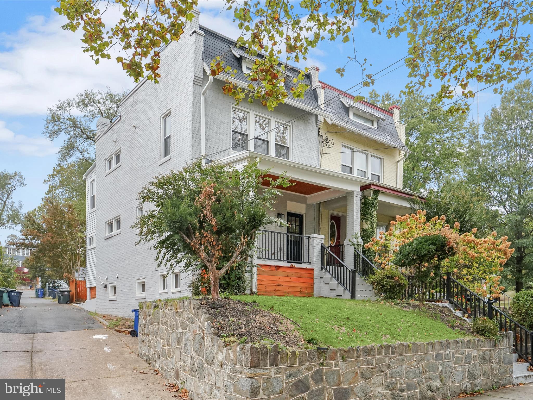 BRIGHTWOOD - Residential