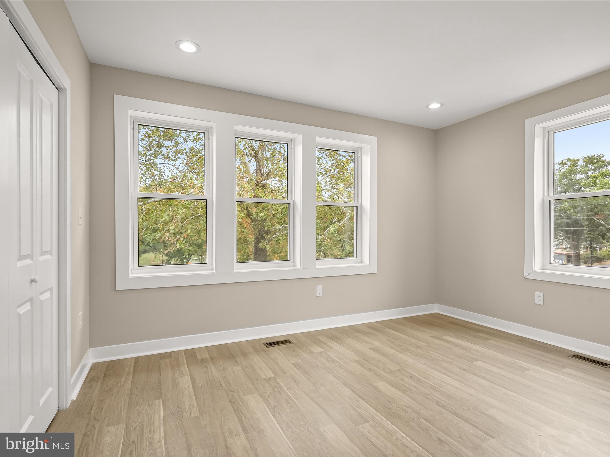 BRIGHTWOOD - Residential
