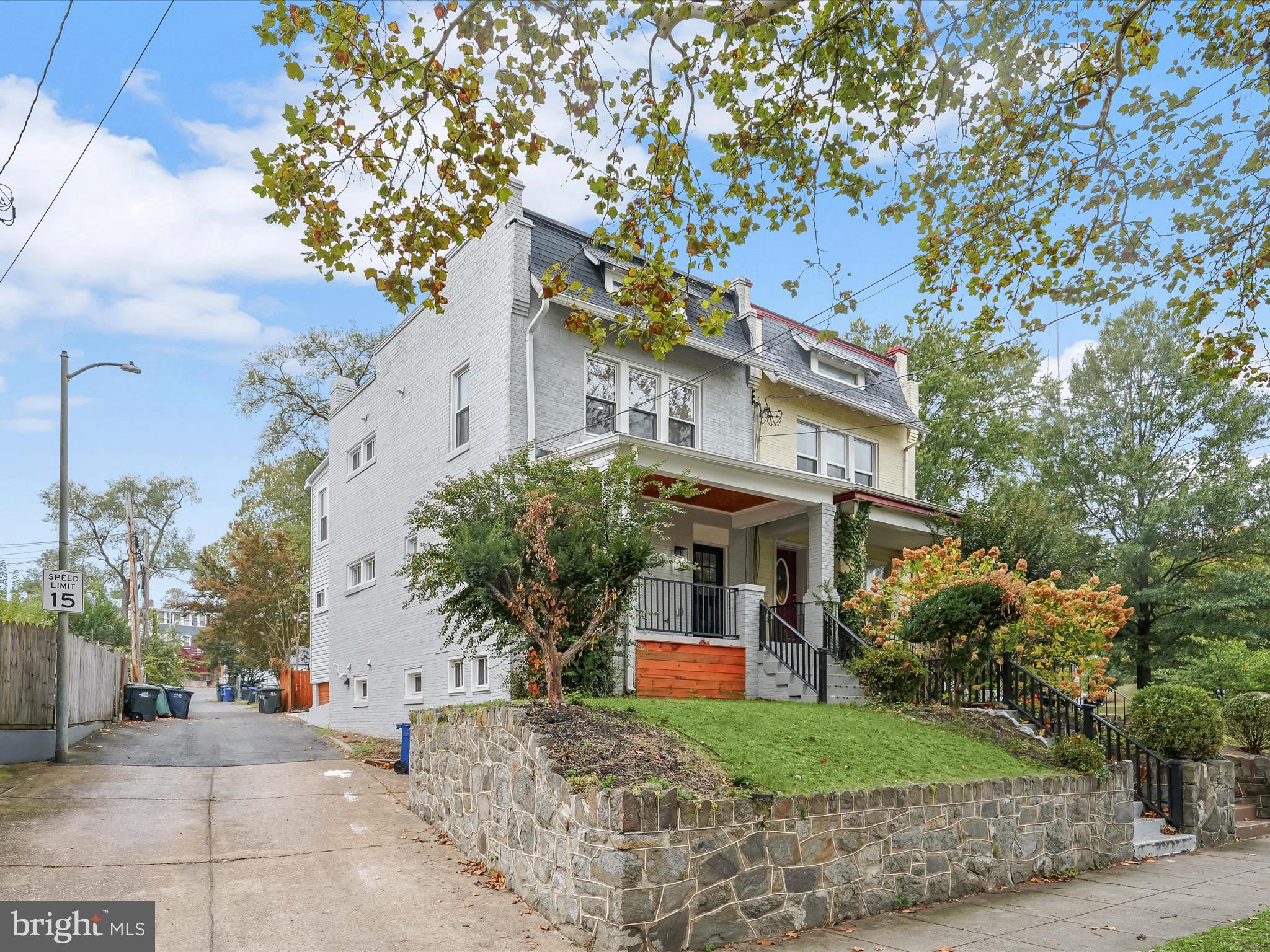 BRIGHTWOOD - Residential