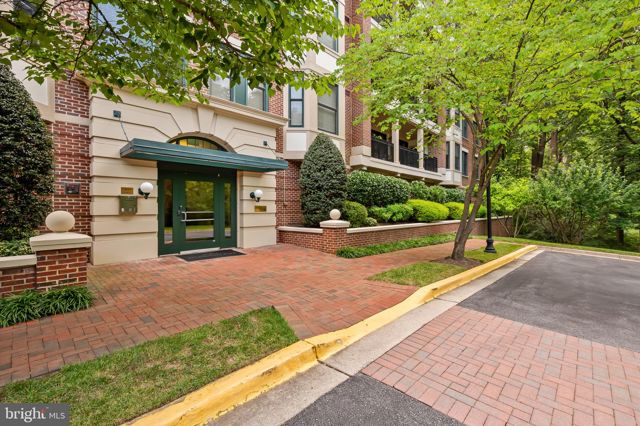 STRATHMORE PARK - Residential