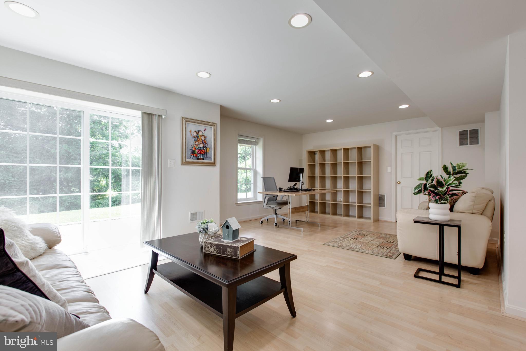 GLEN ARBOR - Residential