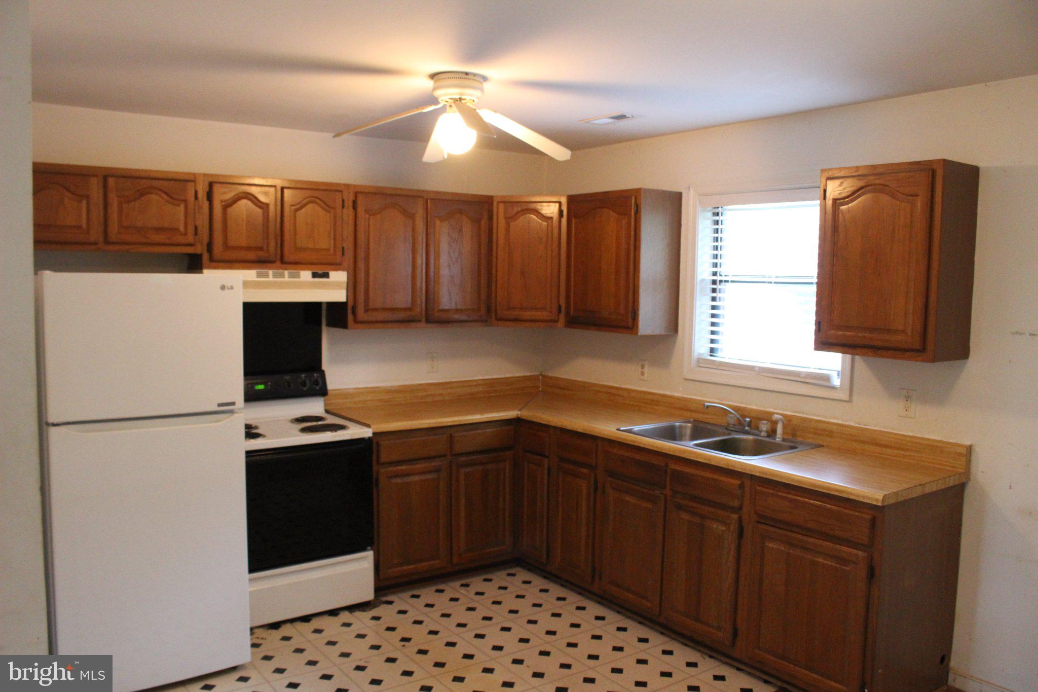 THORNWOOD FARMS - Residential