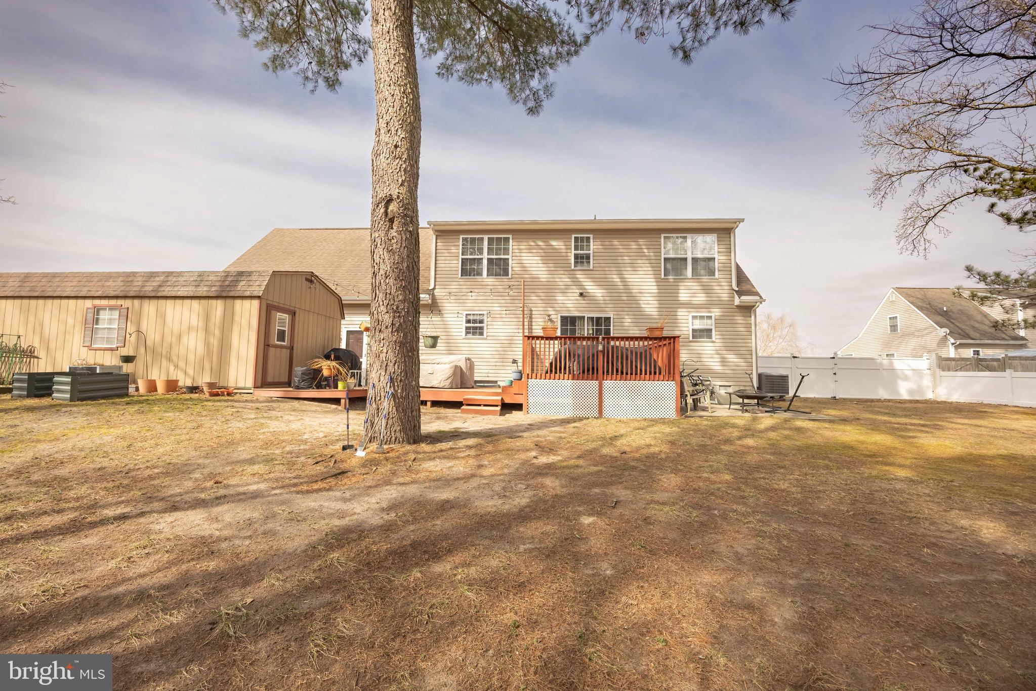 MOCKING BIRD - Residential