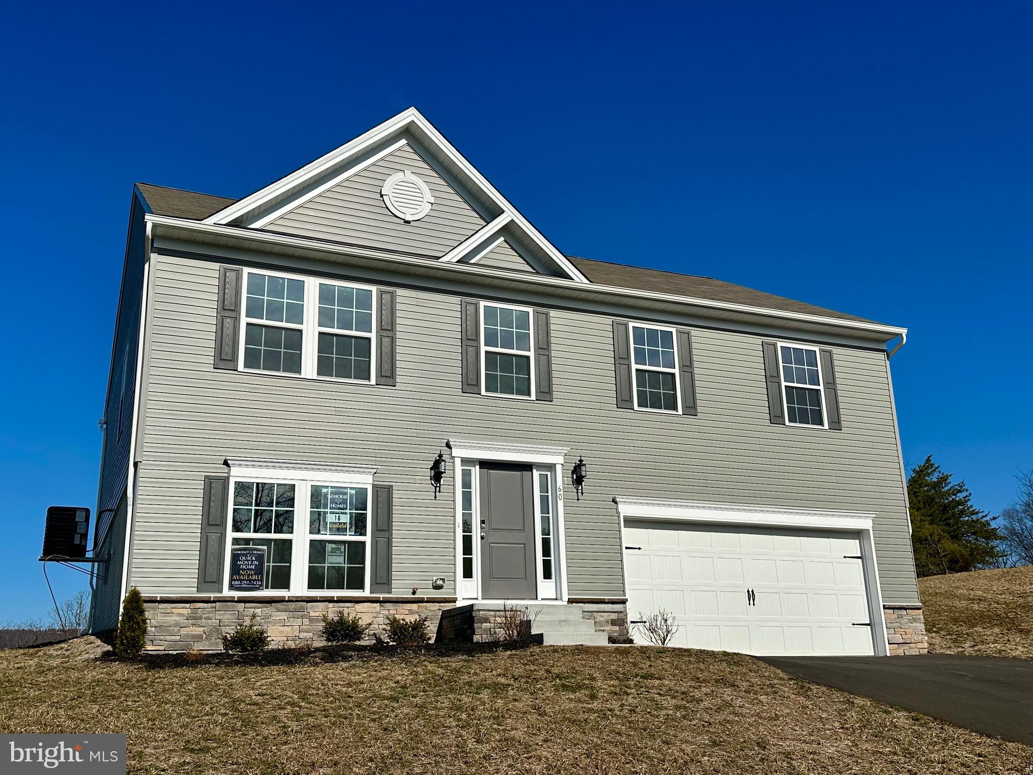 SOUTH HILLS - Residential