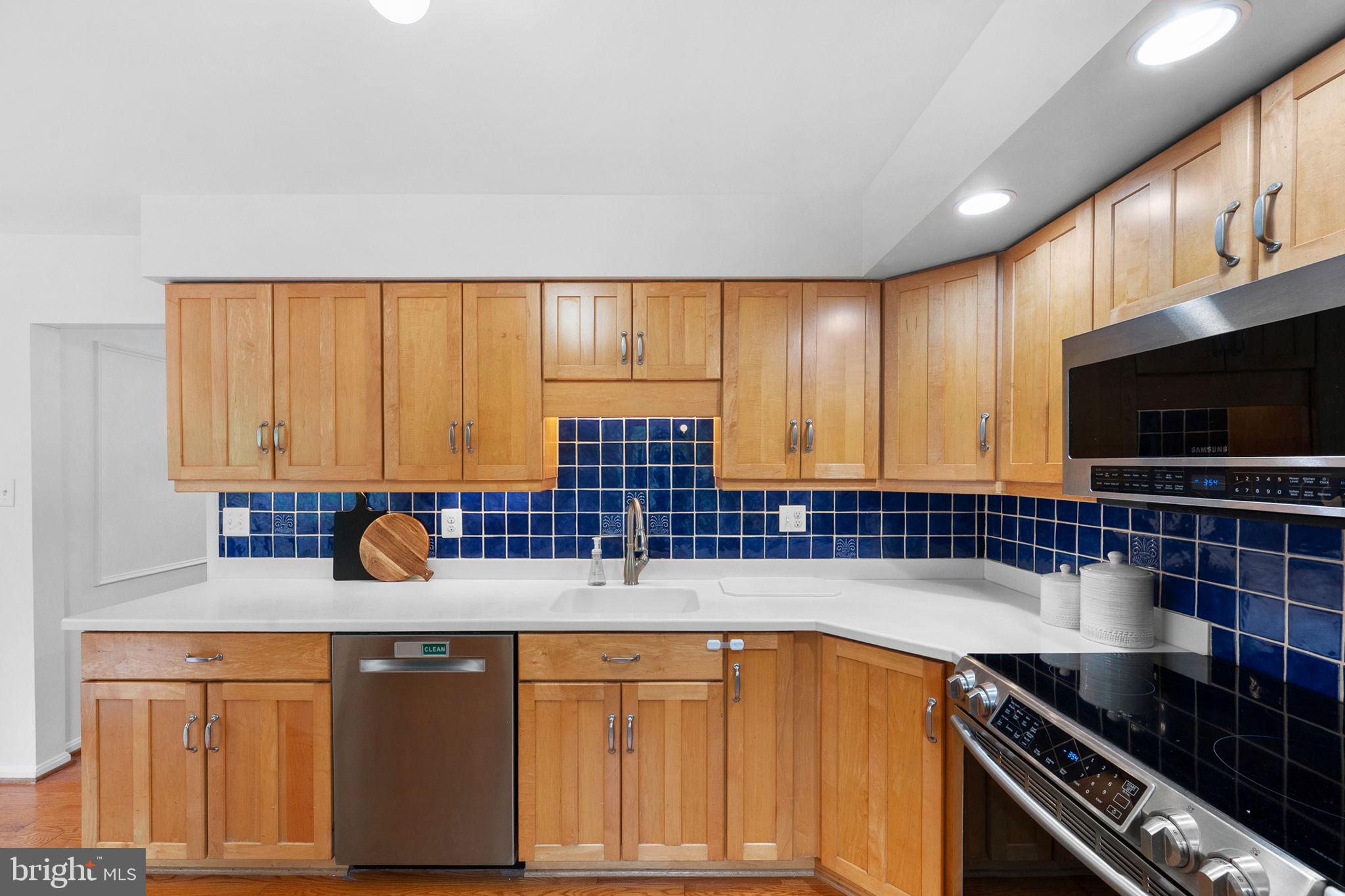 COUNTRY CREEK - Residential