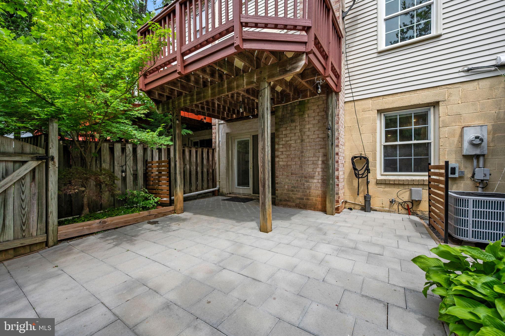 COUNTRY CREEK - Residential