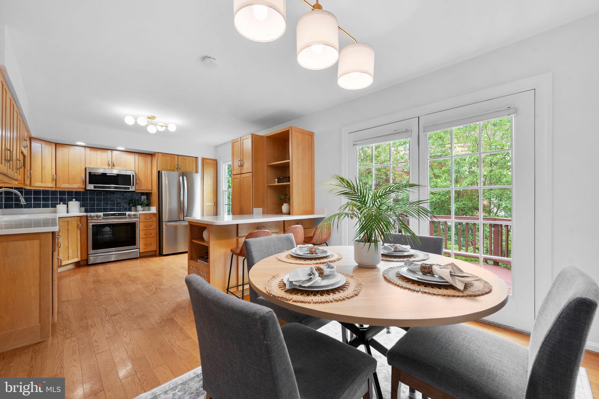 COUNTRY CREEK - Residential