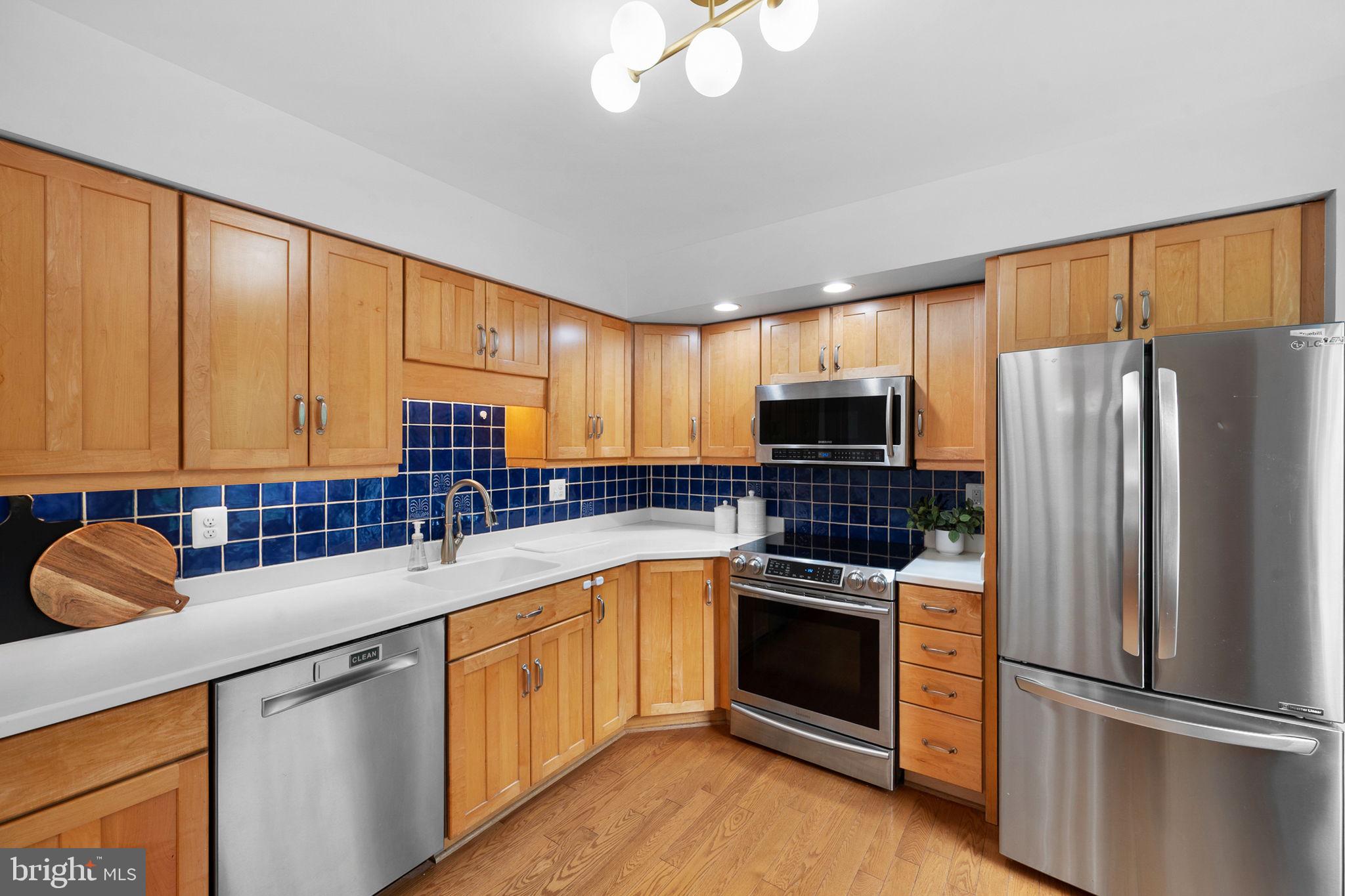 COUNTRY CREEK - Residential