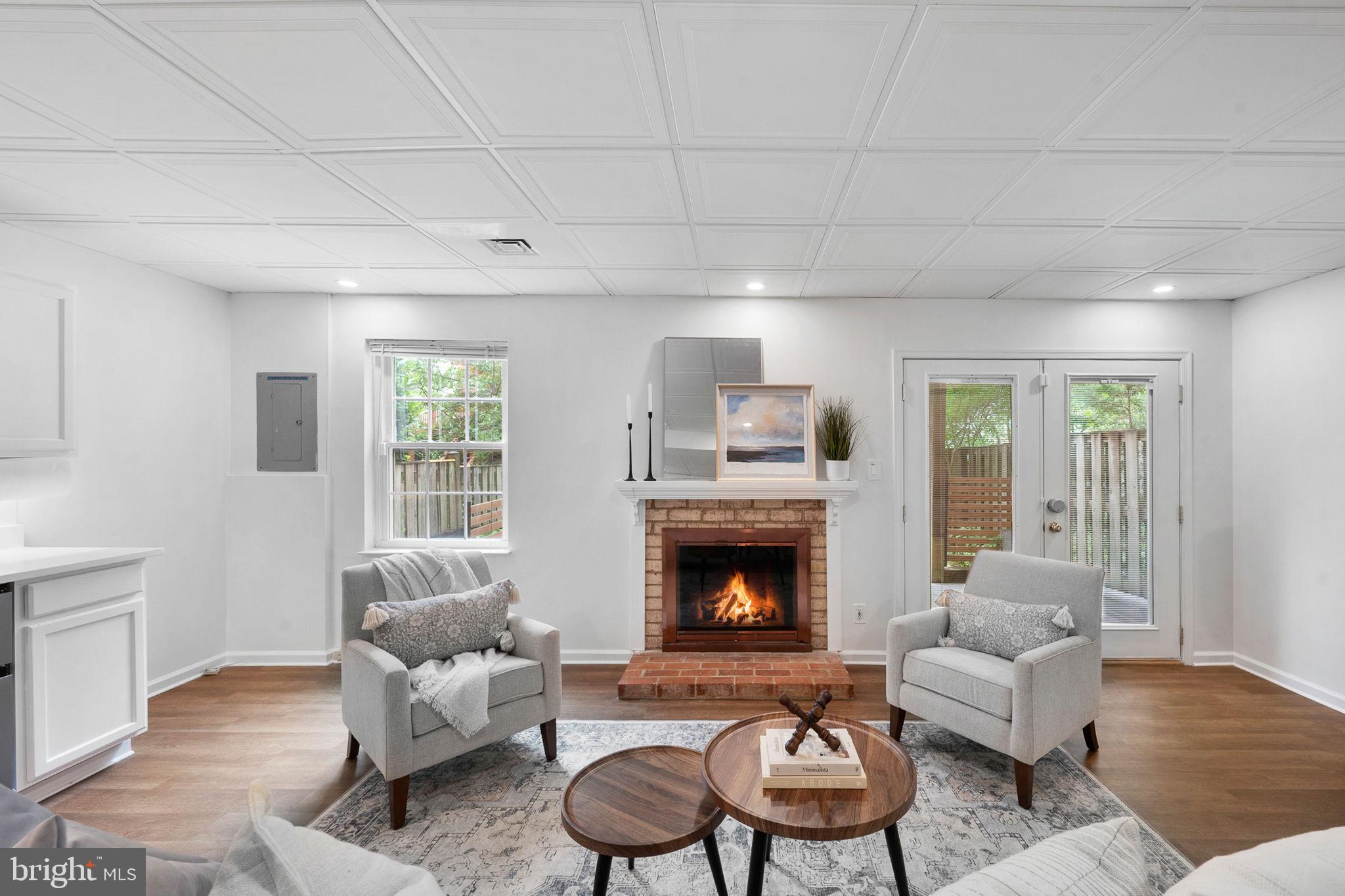 COUNTRY CREEK - Residential