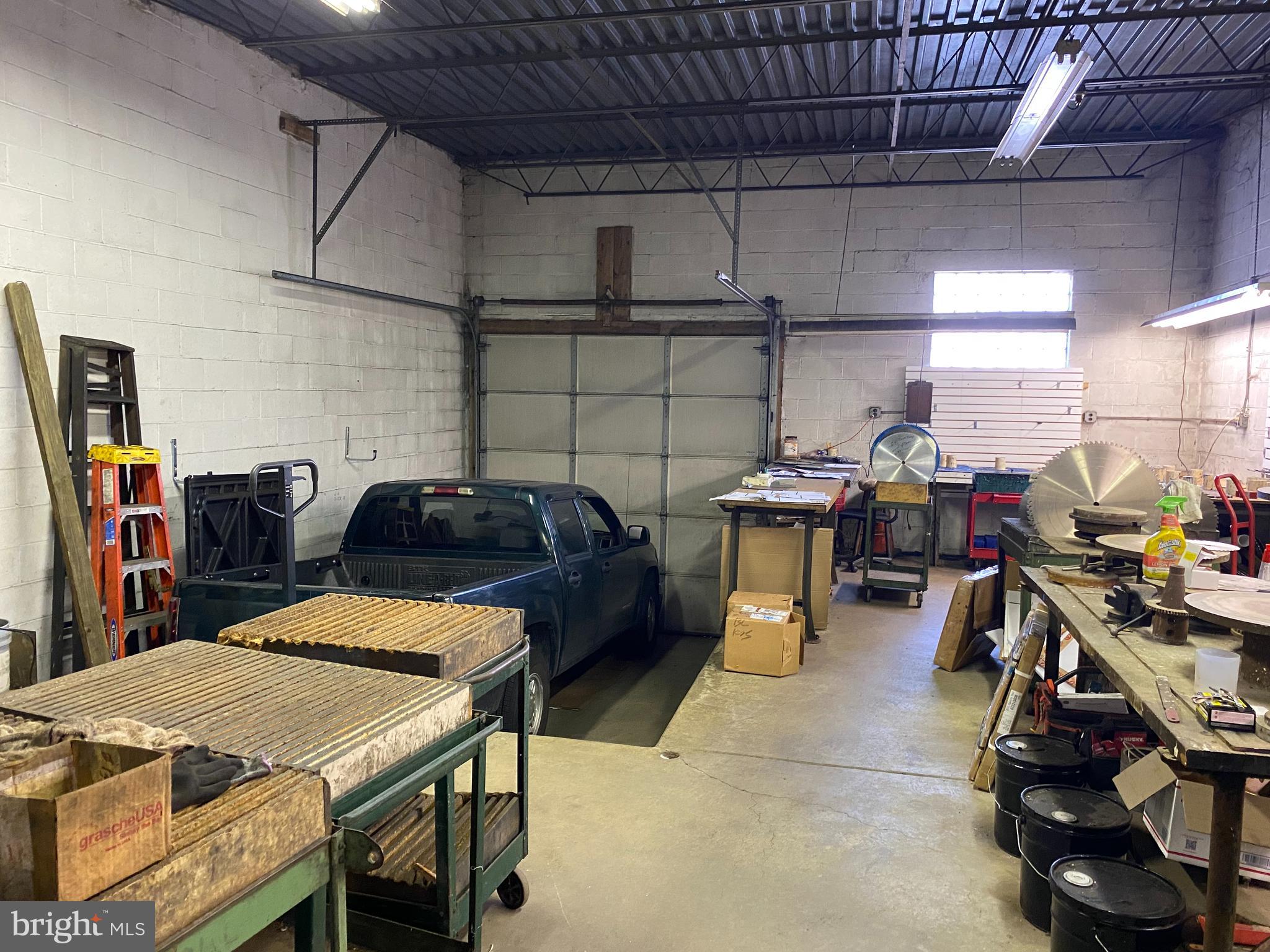 MAYFAIR - Commercial Sale