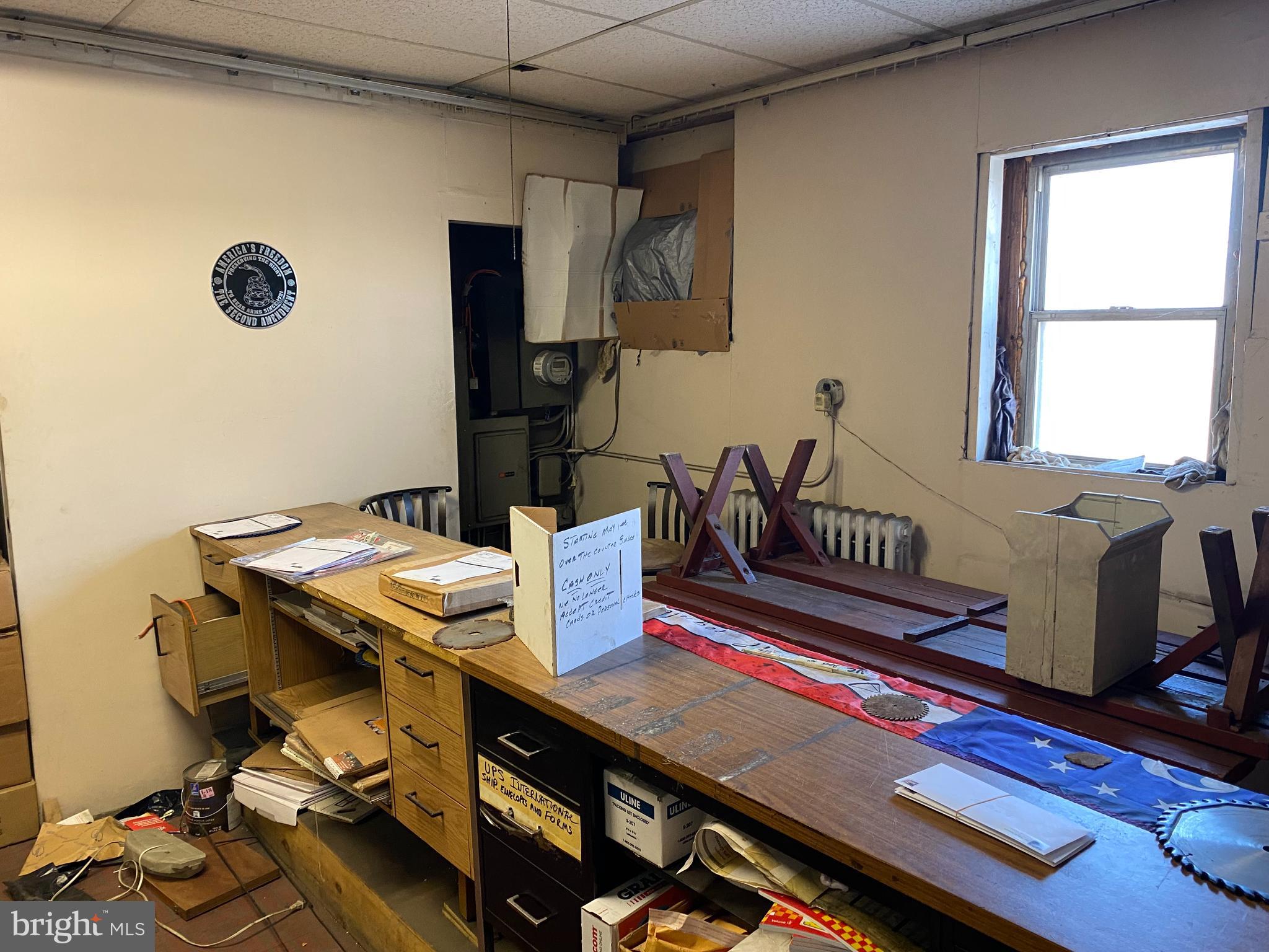 MAYFAIR - Commercial Sale