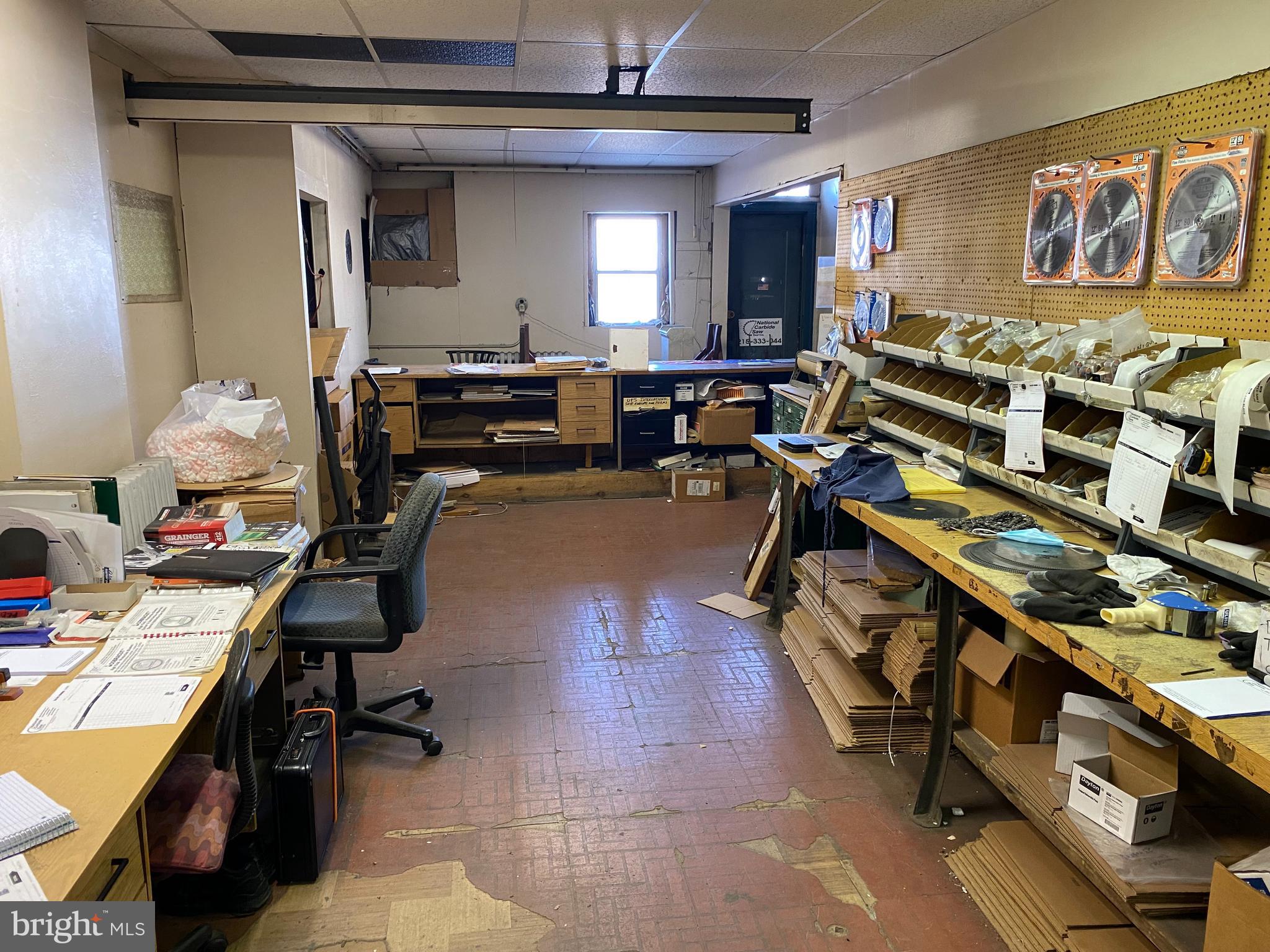MAYFAIR - Commercial Sale