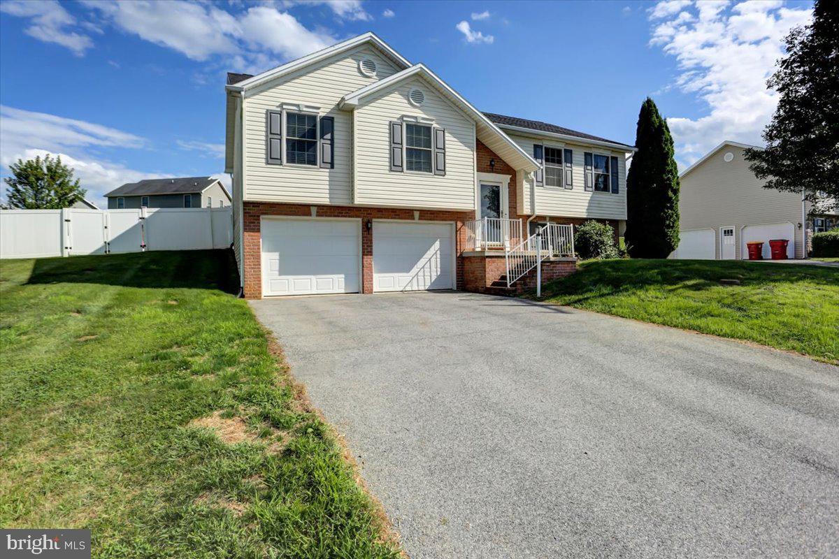 TIMBERLAND ESTATES - Residential