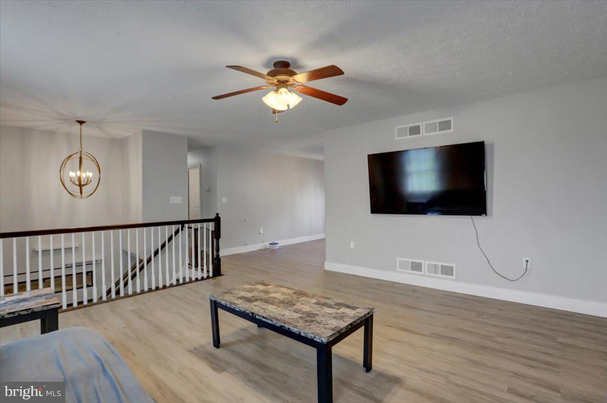 TIMBERLAND ESTATES - Residential
