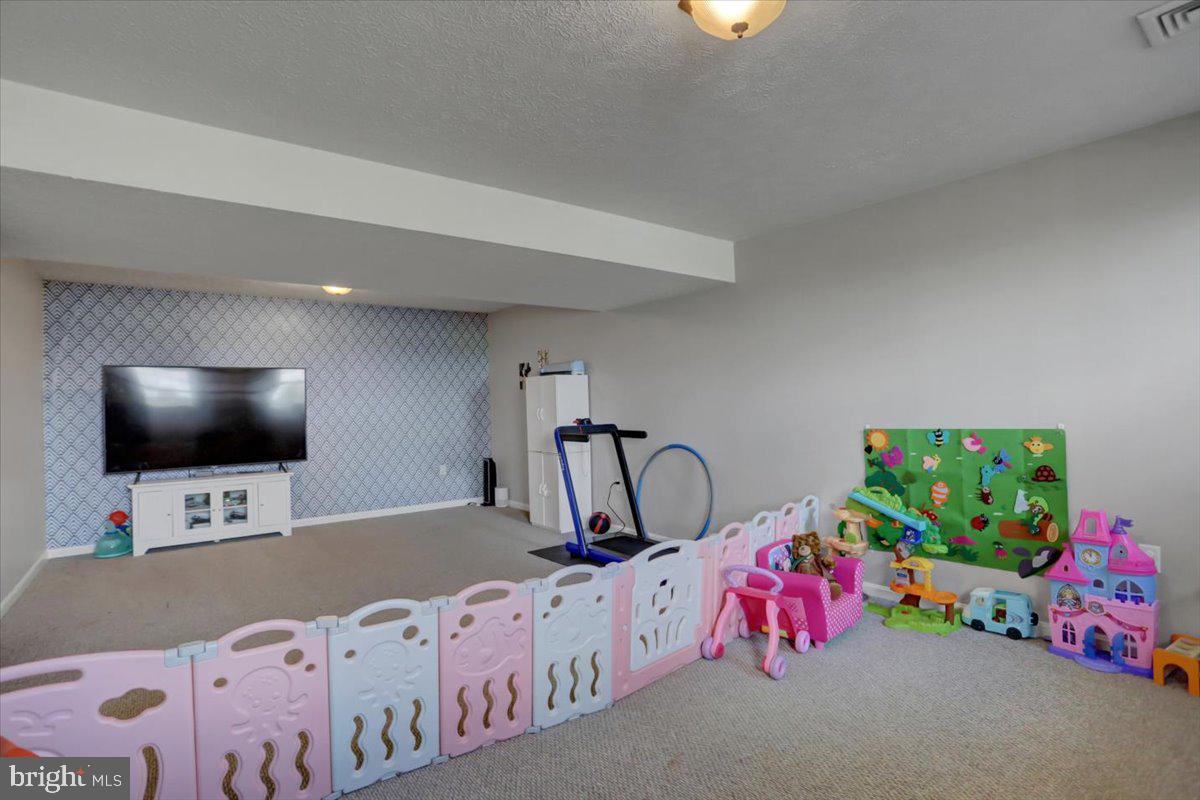 TIMBERLAND ESTATES - Residential