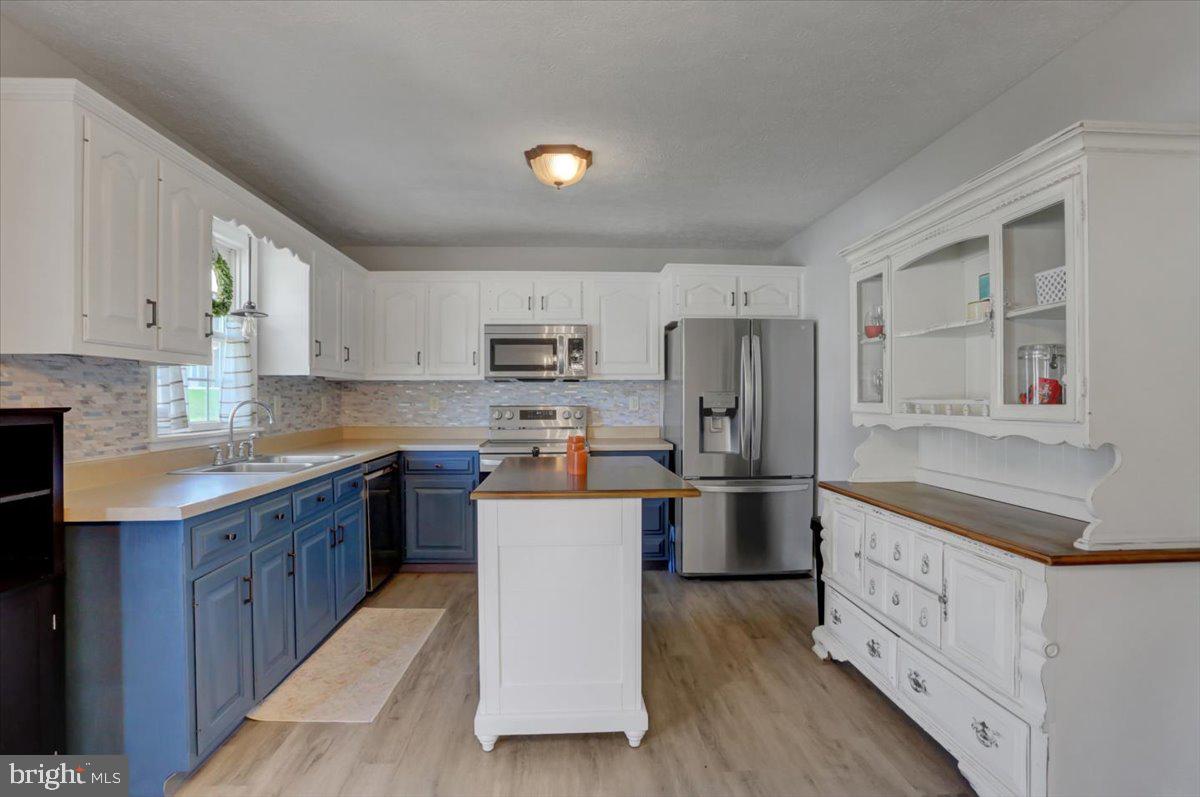TIMBERLAND ESTATES - Residential