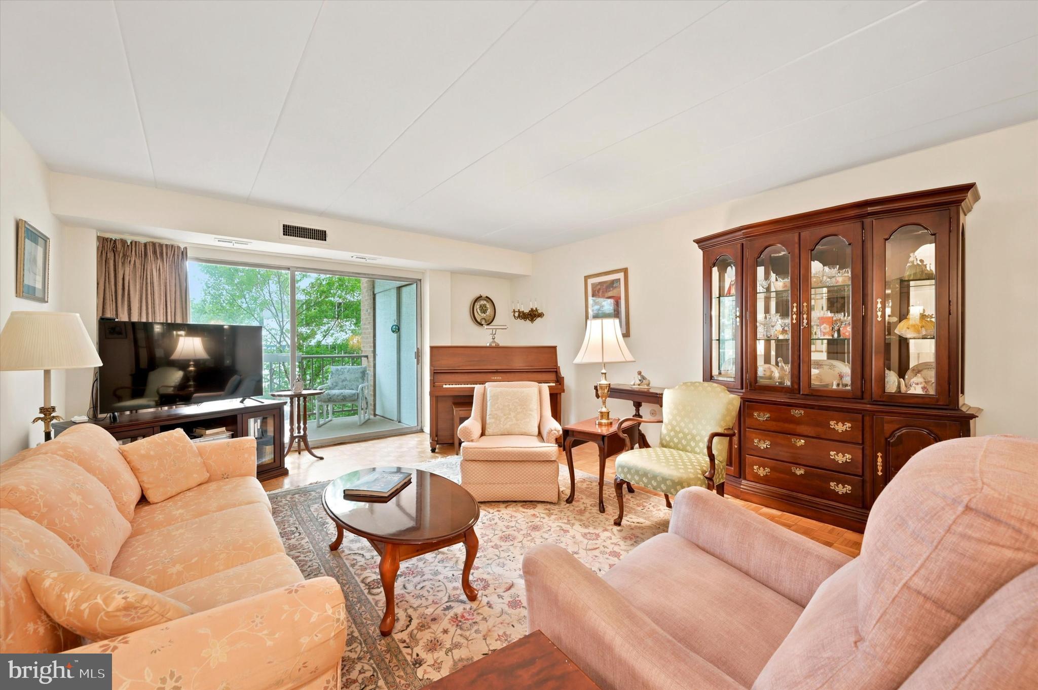 JENKINTOWN - Residential