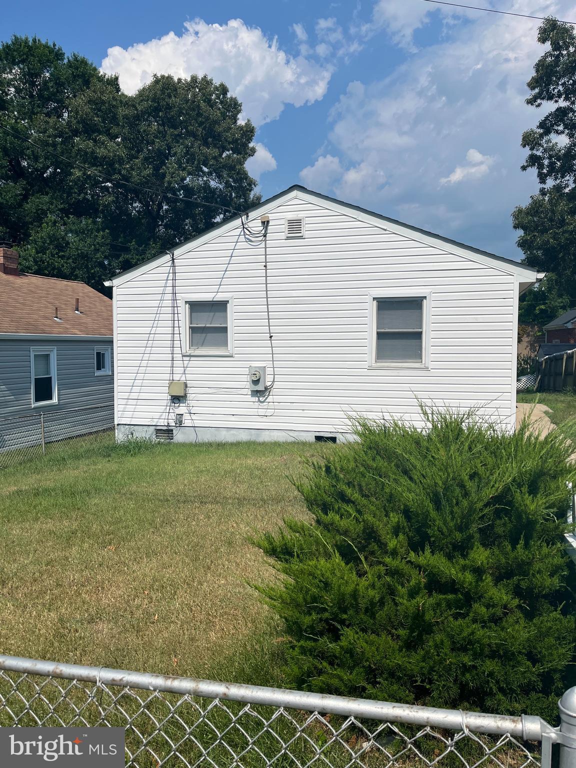 GLENARDEN HEIGHTS - Residential Lease