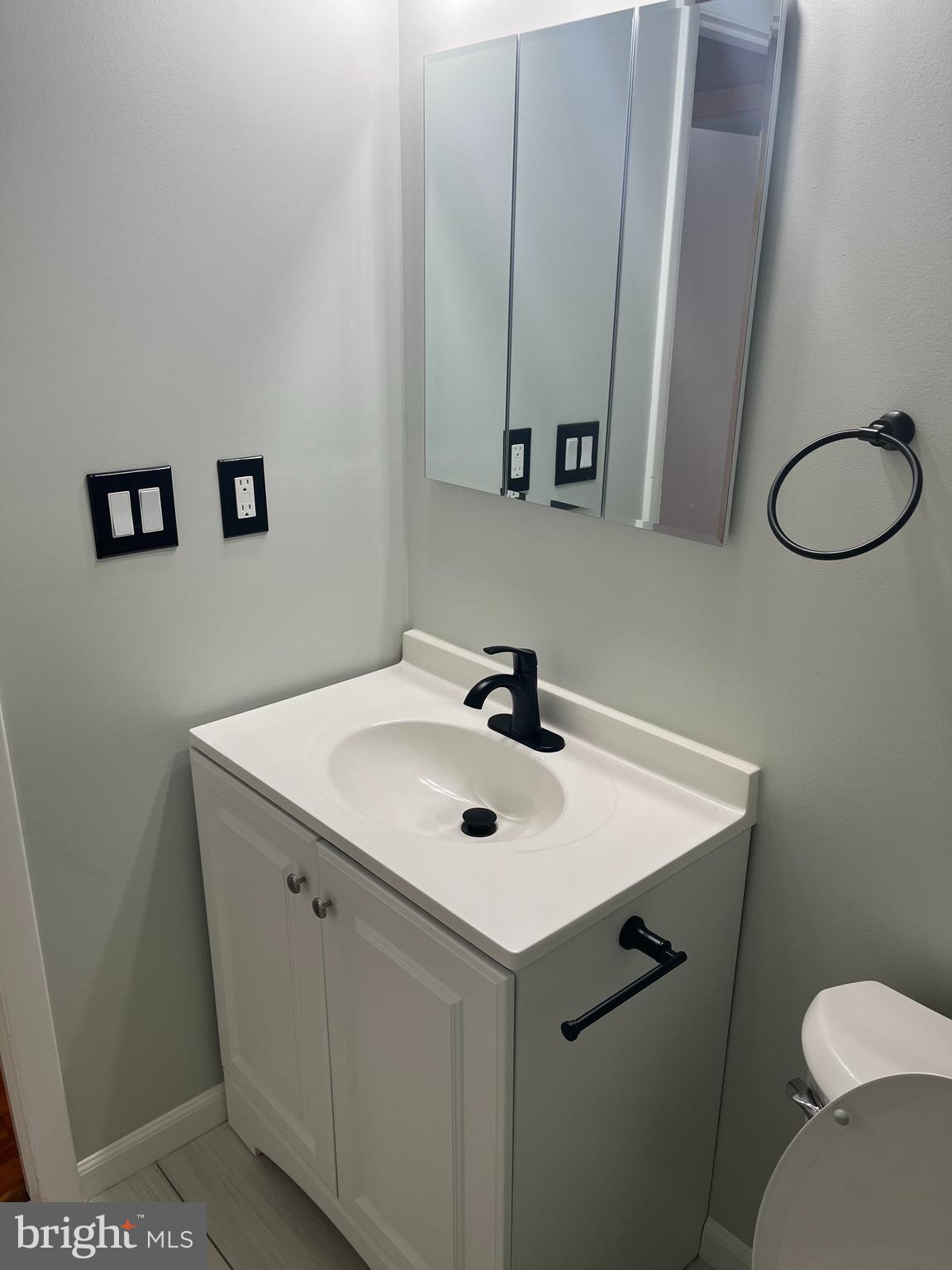 GLENARDEN HEIGHTS - Residential Lease