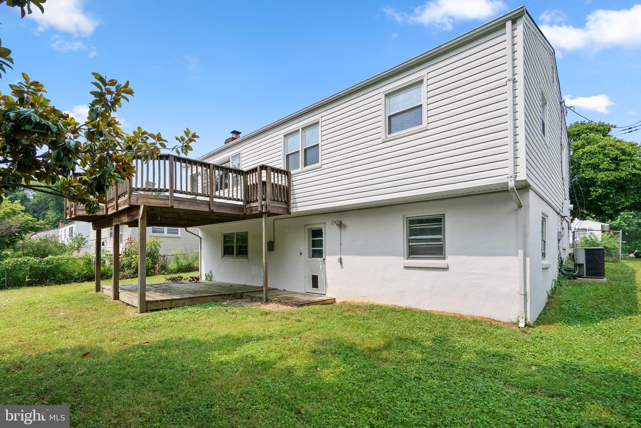 UNIVERSITY VIEW - Residential