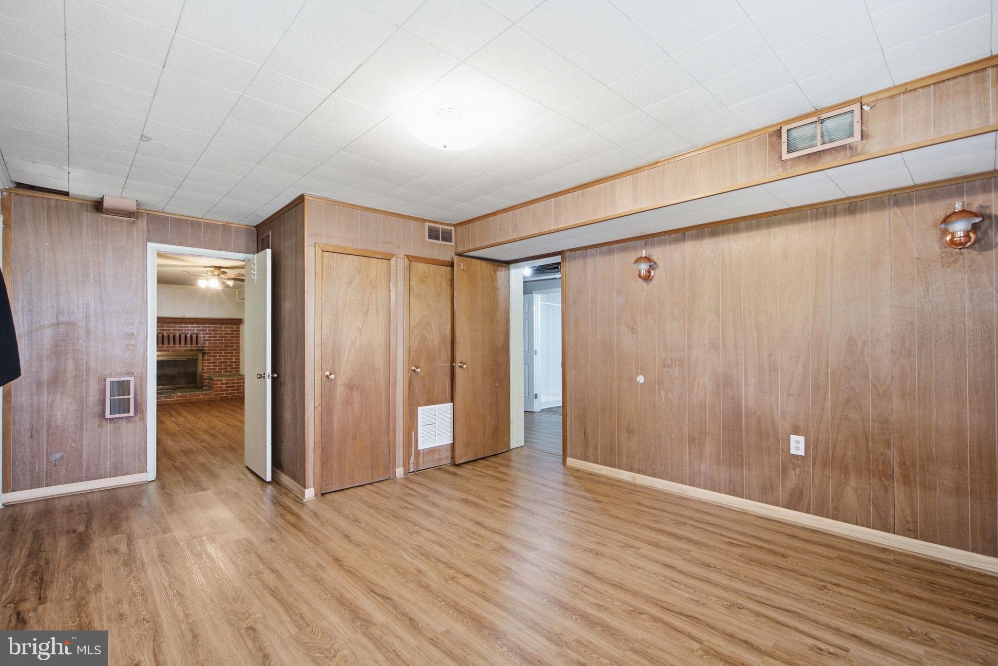 UNIVERSITY VIEW - Residential