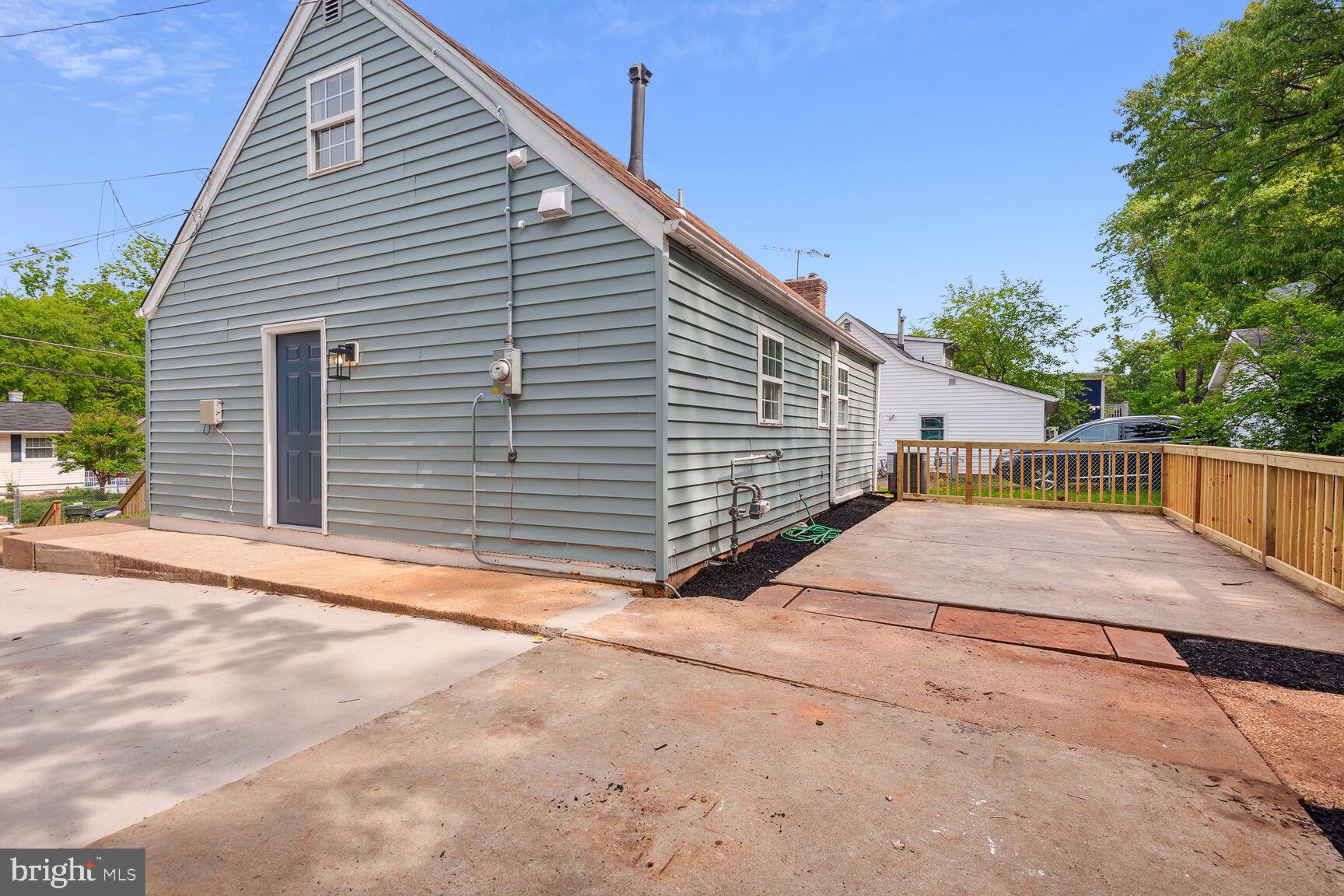 MANASSAS PARK - Residential