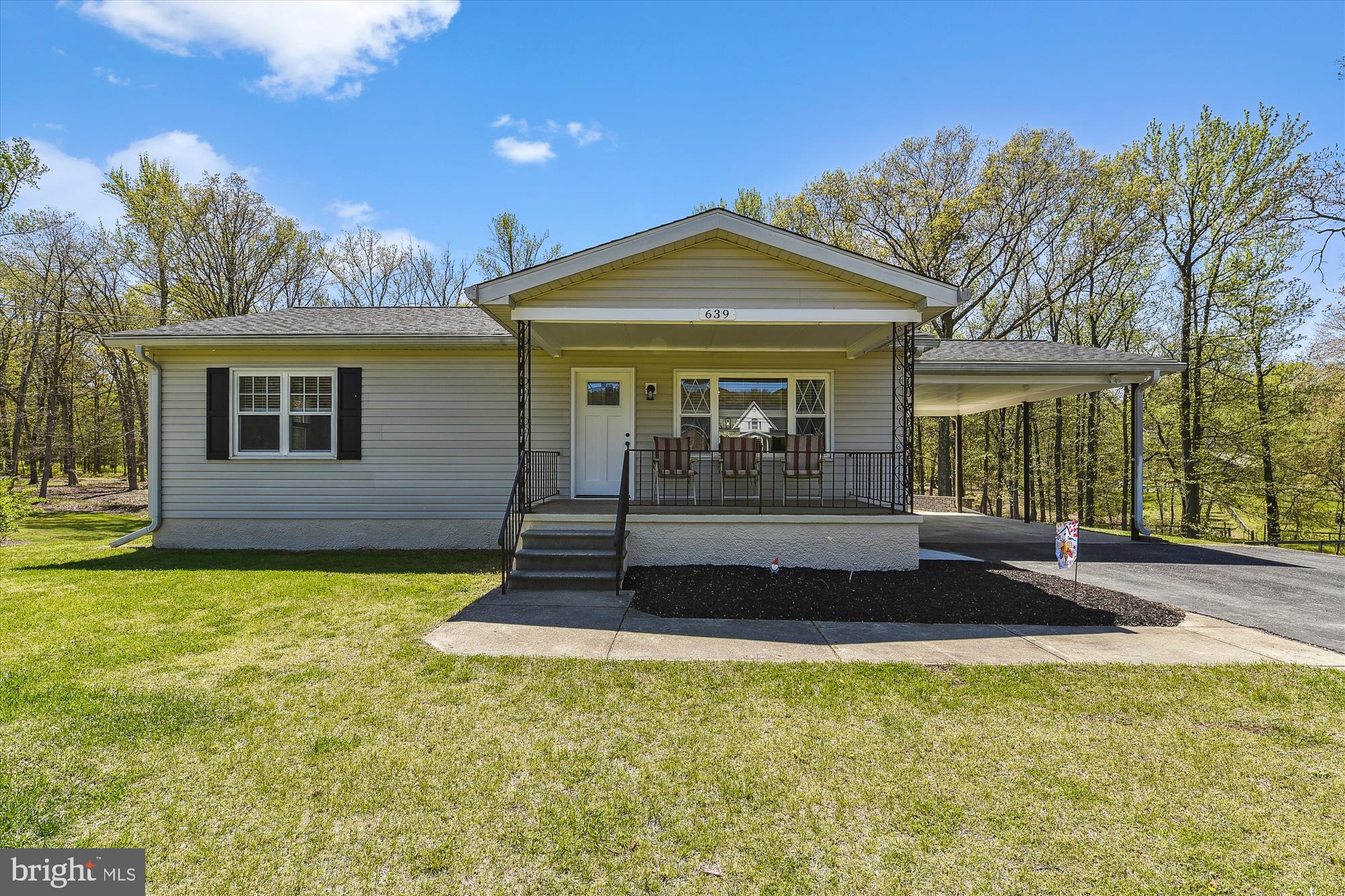 REGULARS - Residential Lease