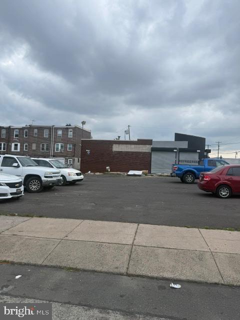 FRANKFORD - Commercial Sale