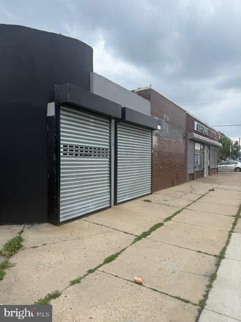 FRANKFORD - Commercial Sale
