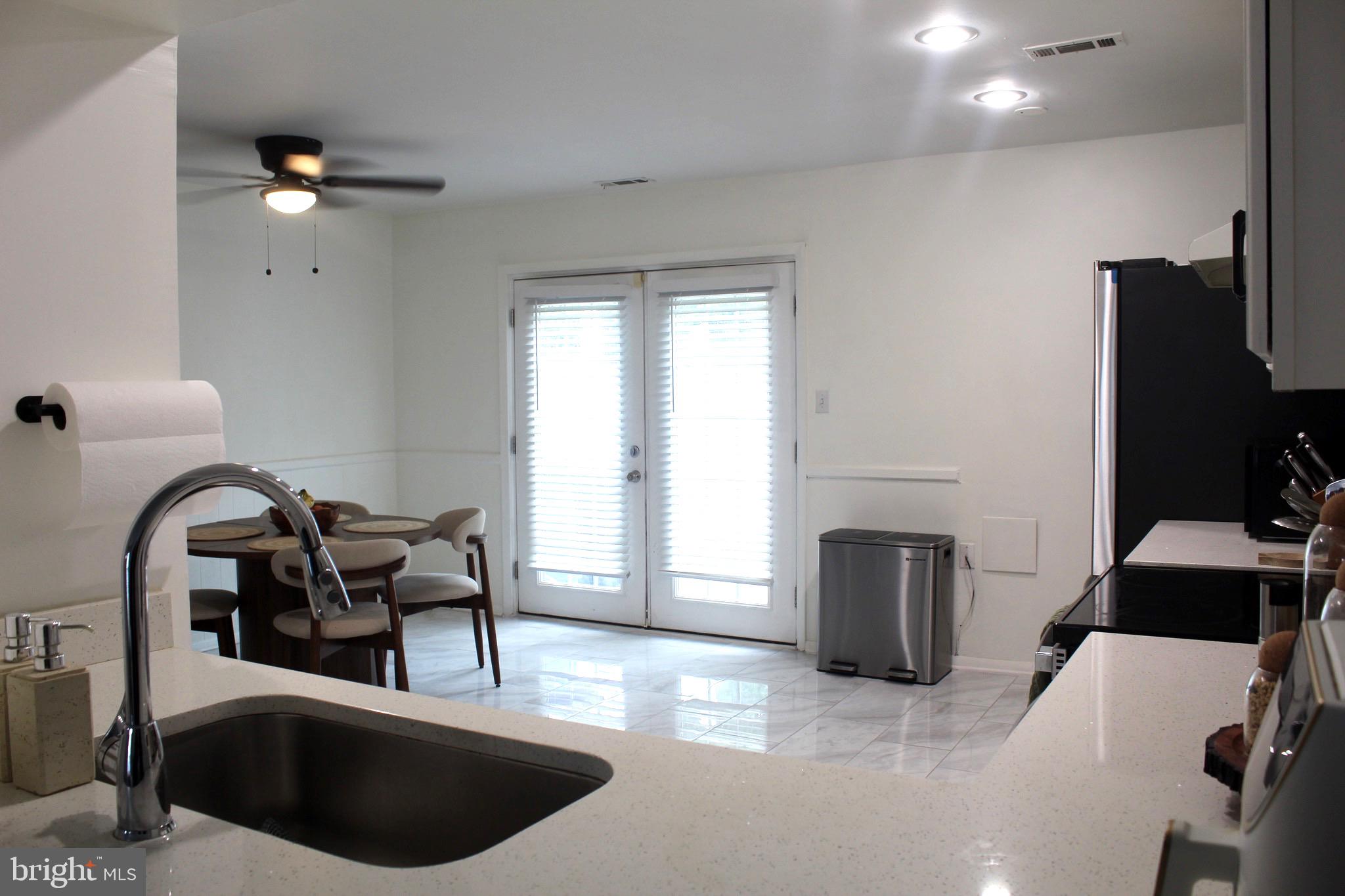 FRANKLIN RIDGE TOWNHOUSE - Residential