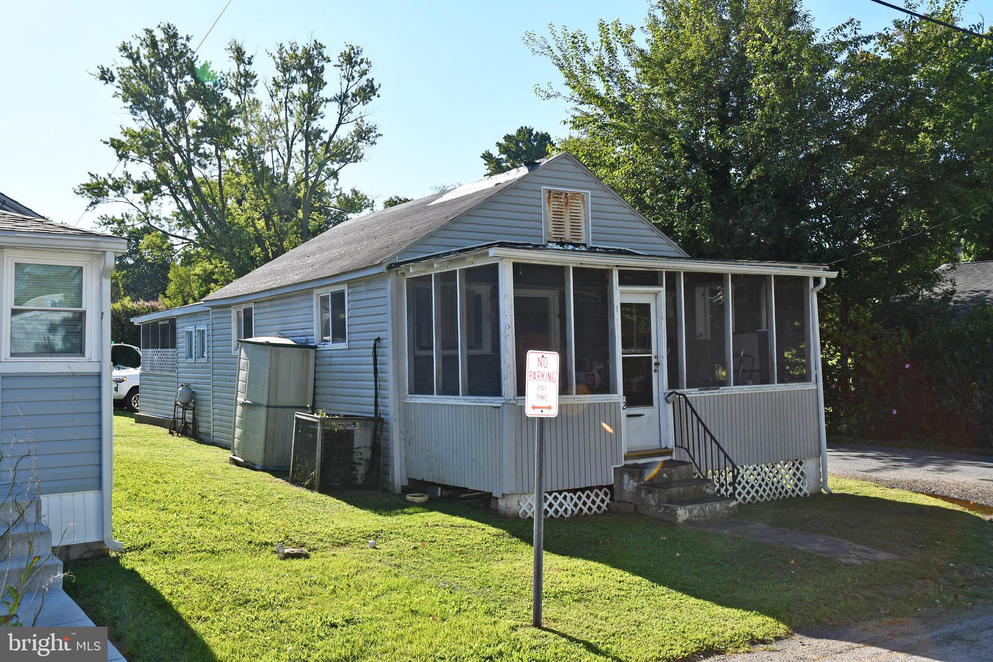 CRYSTAL BEACH MANOR - Residential