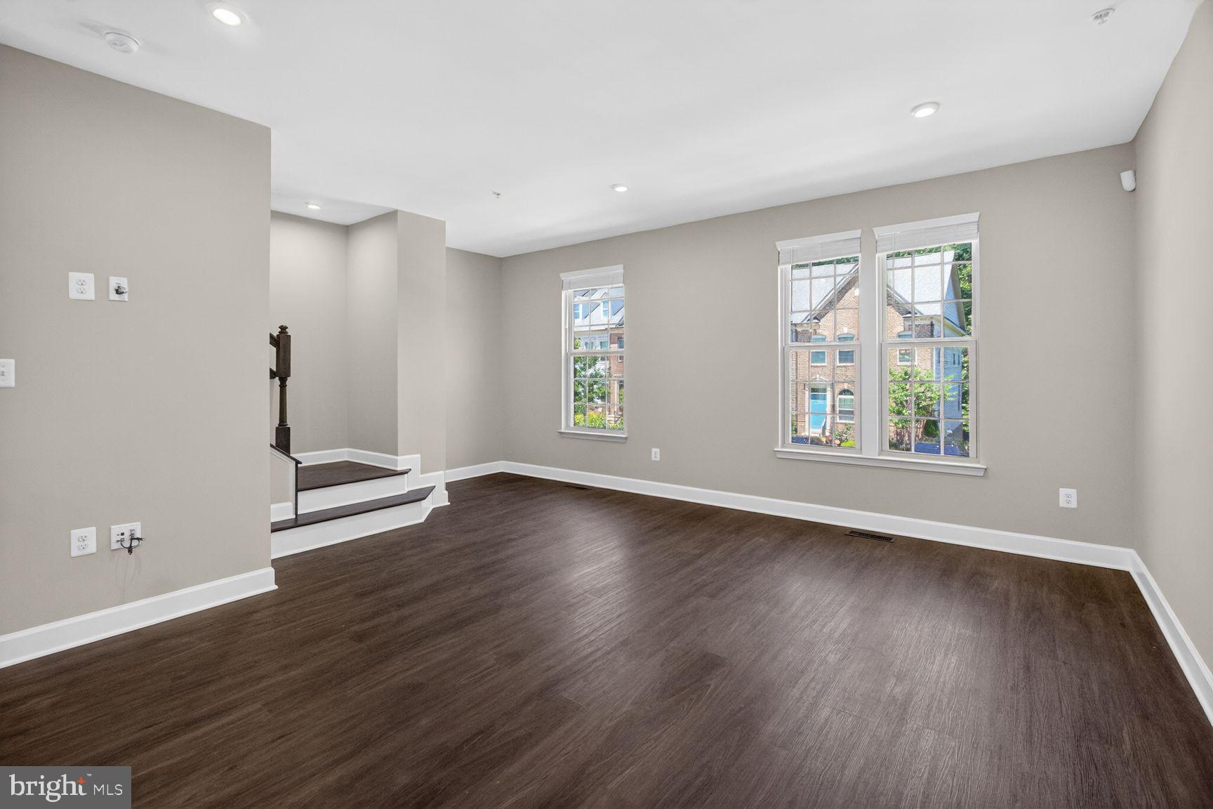PARKSIDE - Residential