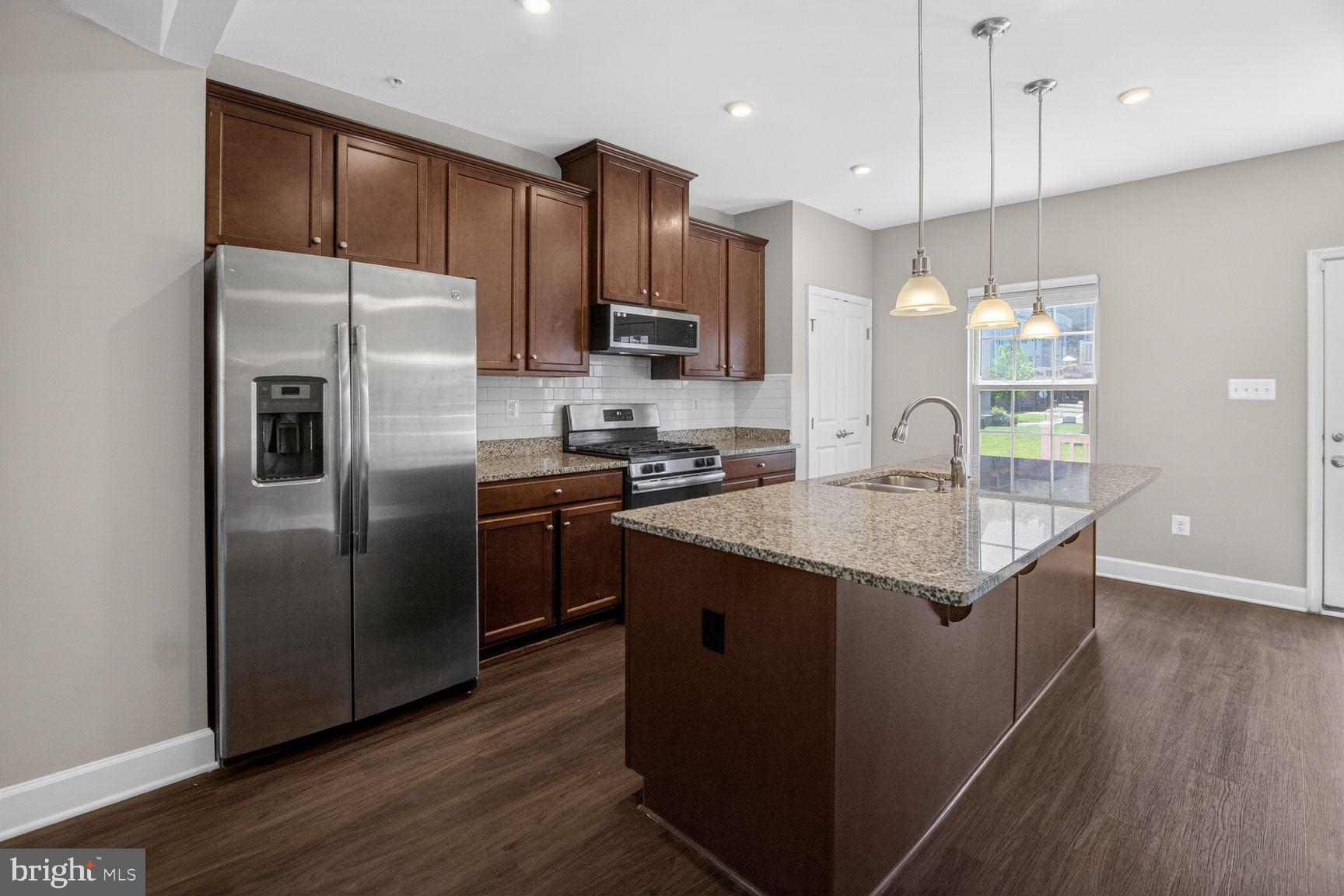 PARKSIDE - Residential