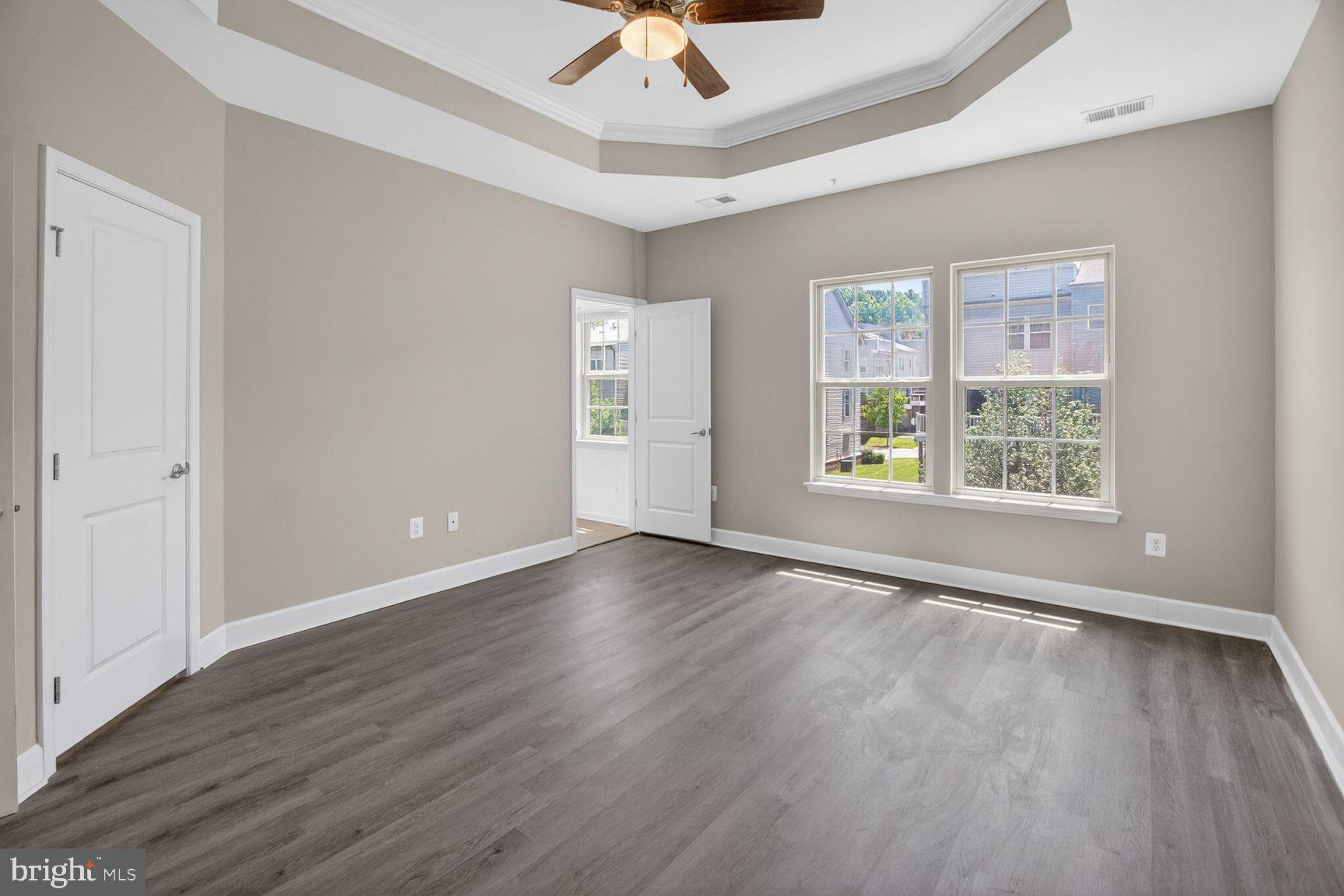 PARKSIDE - Residential