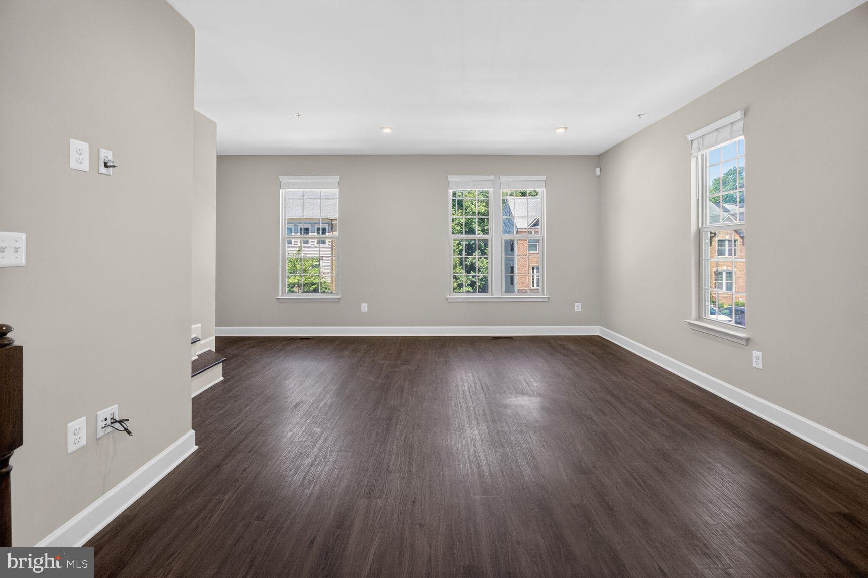 PARKSIDE - Residential