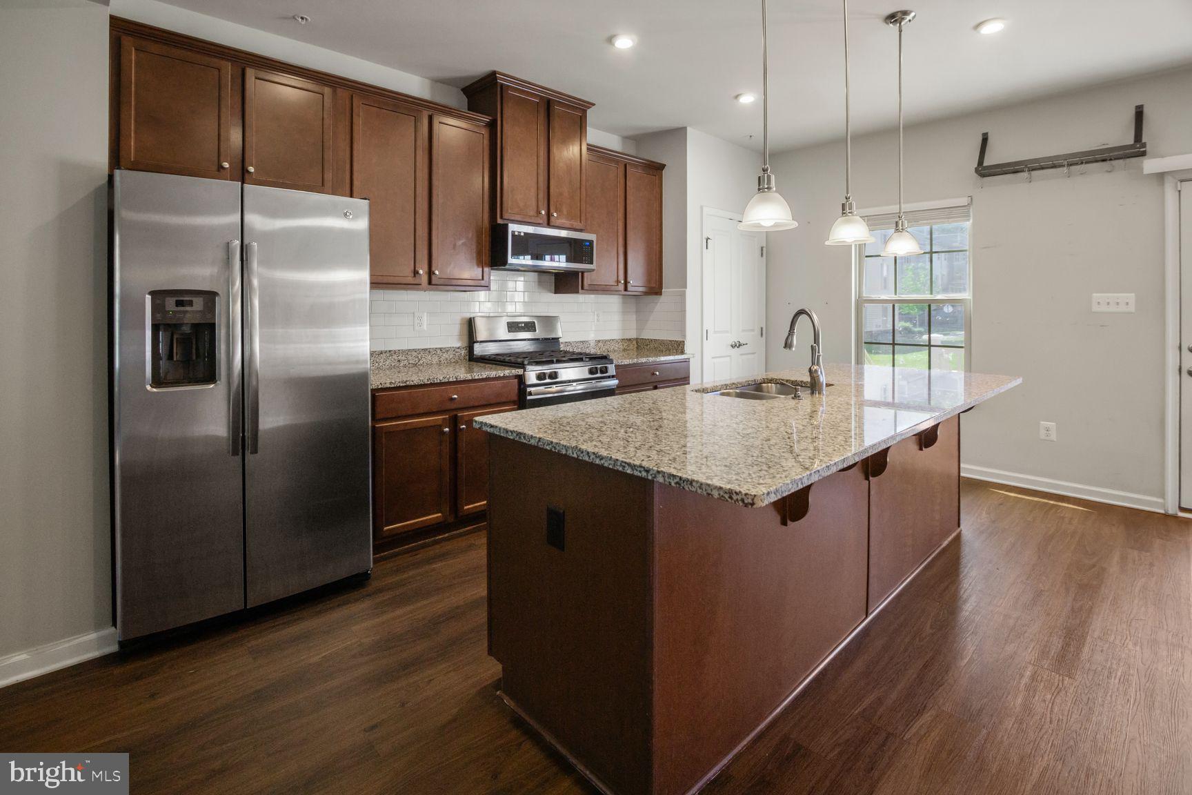 PARKSIDE - Residential