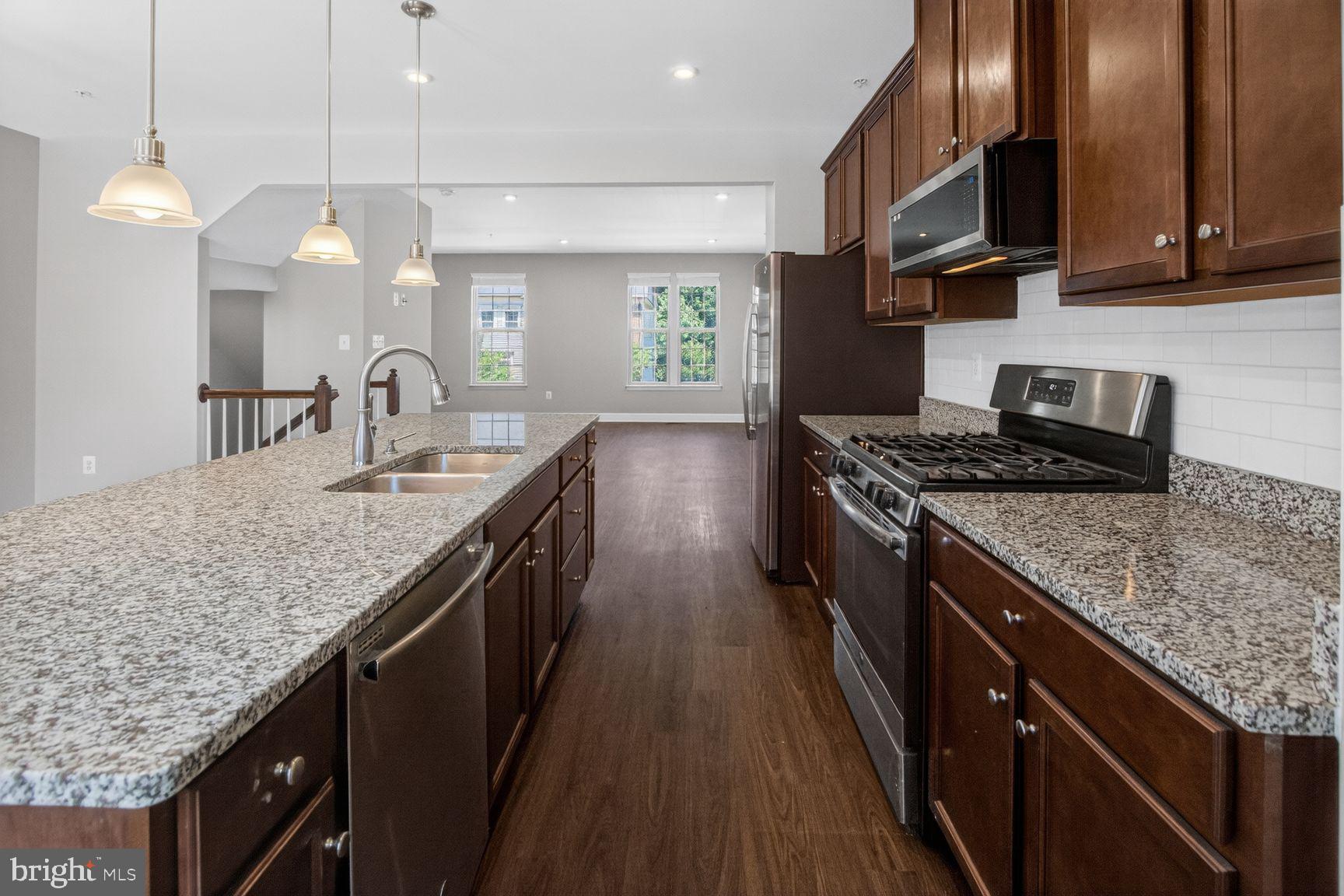 PARKSIDE - Residential