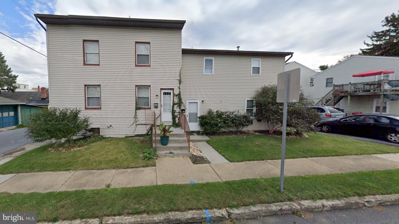 6 unit Apartment building for sale in Penbrook with 6 parking spaces, allotted to tenants. This property is on the corner of 28th and Butler and Union streets.  Entrances to all the units are separate.  Apartments are 2 and 3 bed units across 3 buildings.   Property has two garages on Union st.  that produce rental income, as well.  Tenants have their own electric, gas and water bills.  Owner pays sewer and trash.  Two units are currently vacant, interior photos are of the vacant units.  Tenants will give access to units.  

.